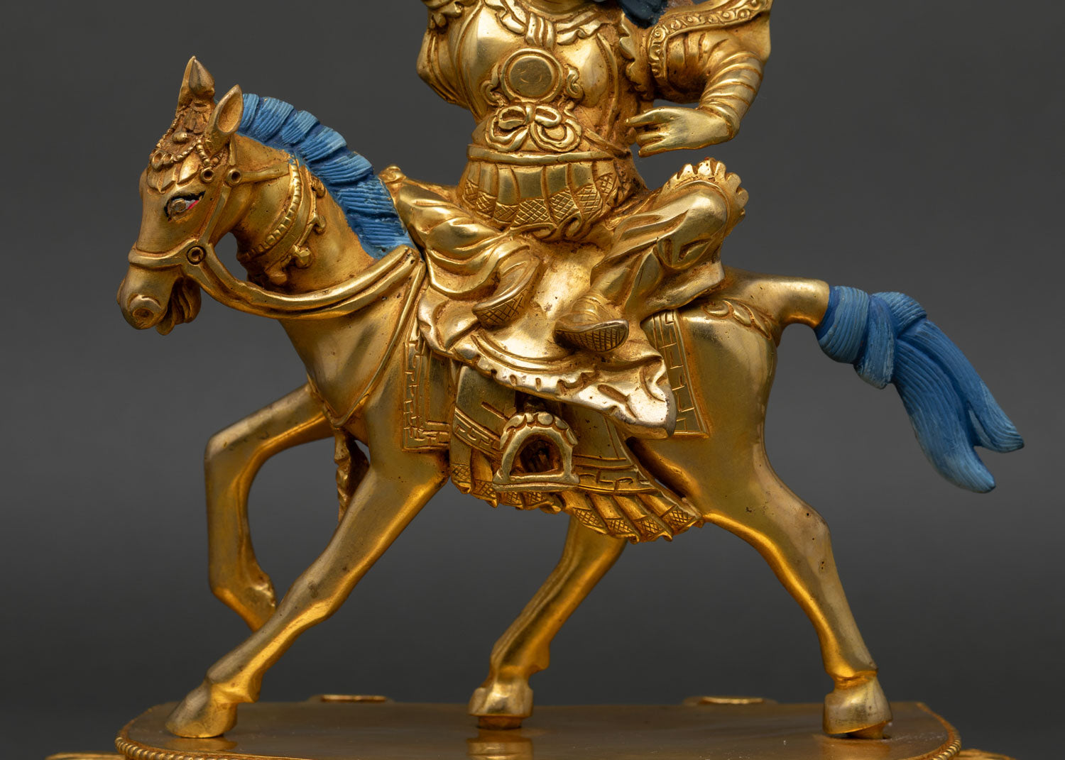 King Gesar Warrior Statue – Symbol of Strength and Protection