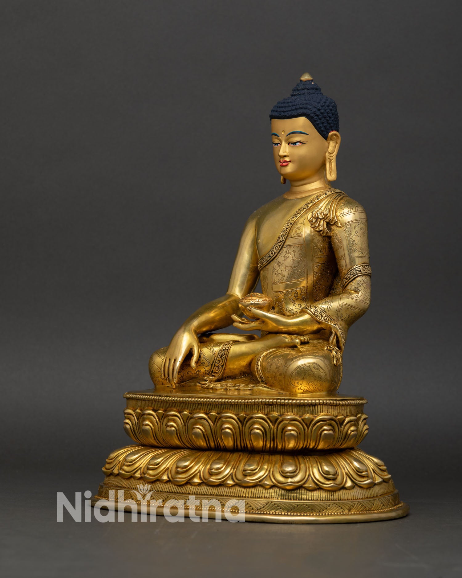 Shakyamuni Buddha Statue – Traditional Himalayan Art
