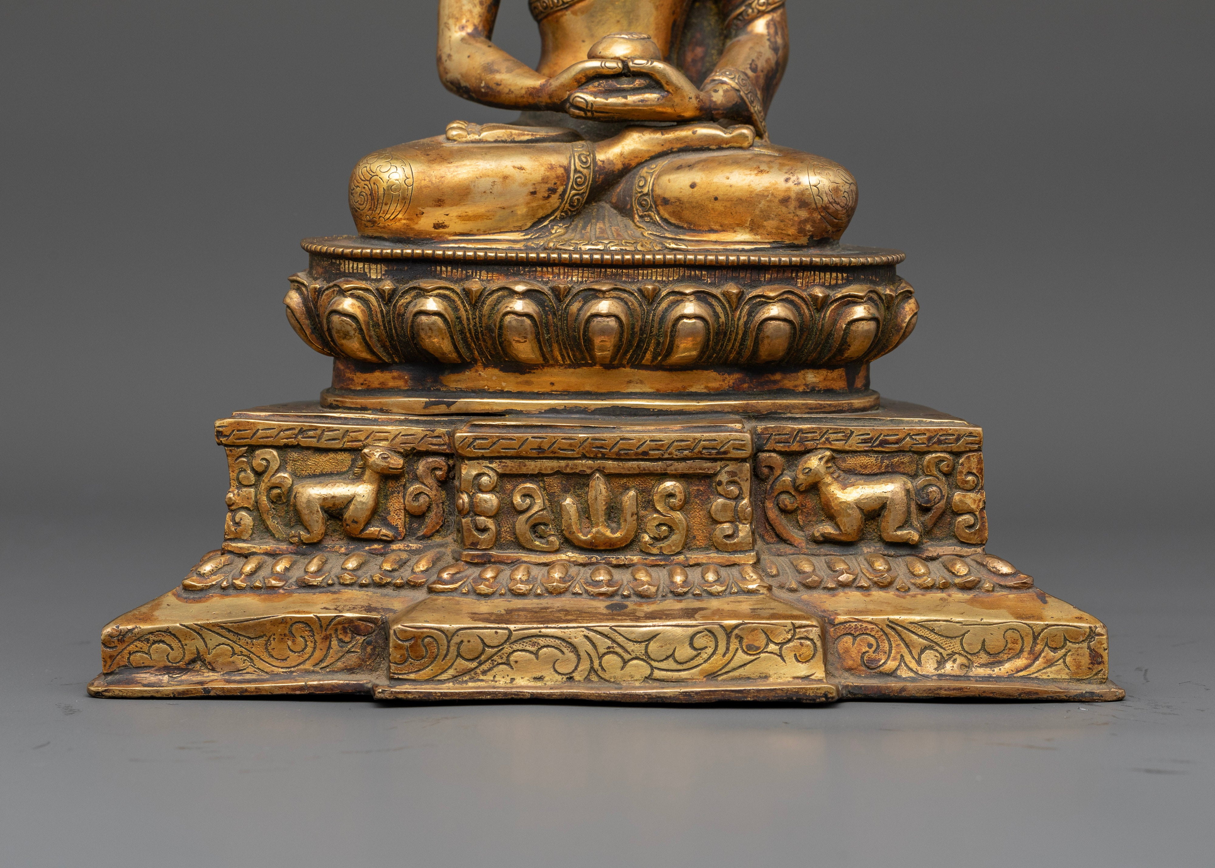 Antique Buddha Amitabha Statue: Symbolizing Infinite Compassion