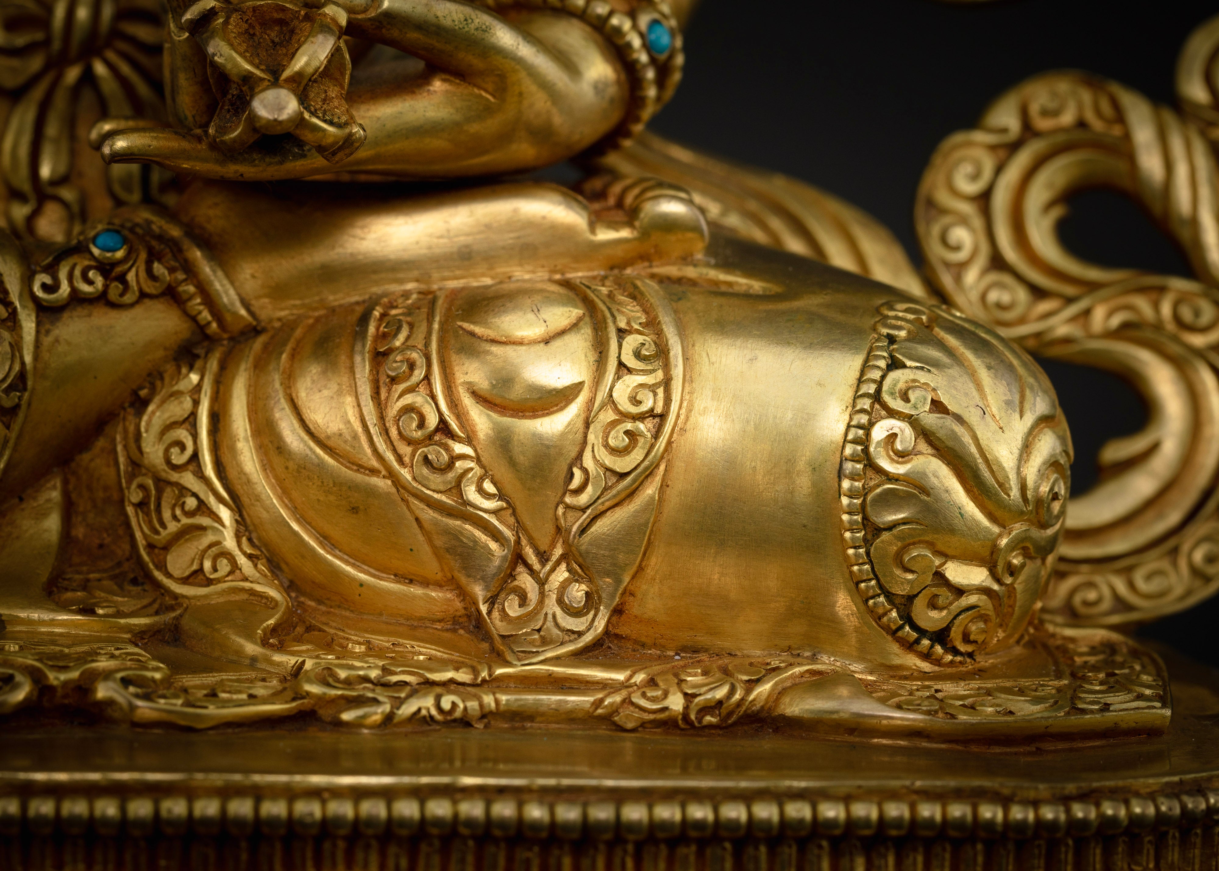 Masterpiece Vajrasattva Statue: A Radiant Icon of Vajrayana