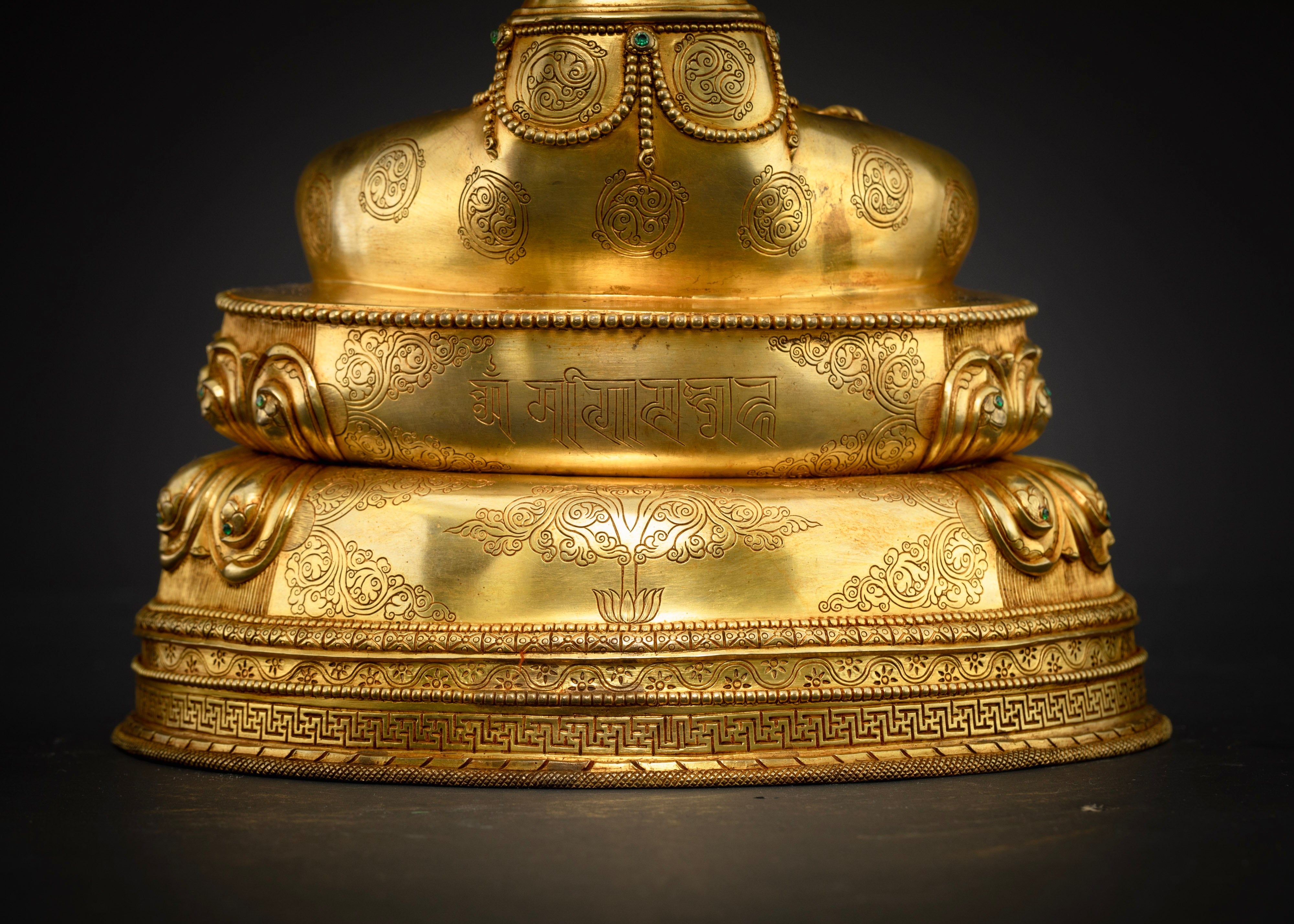 Tibetan Chenrezig Statue: Emblem of Compassion