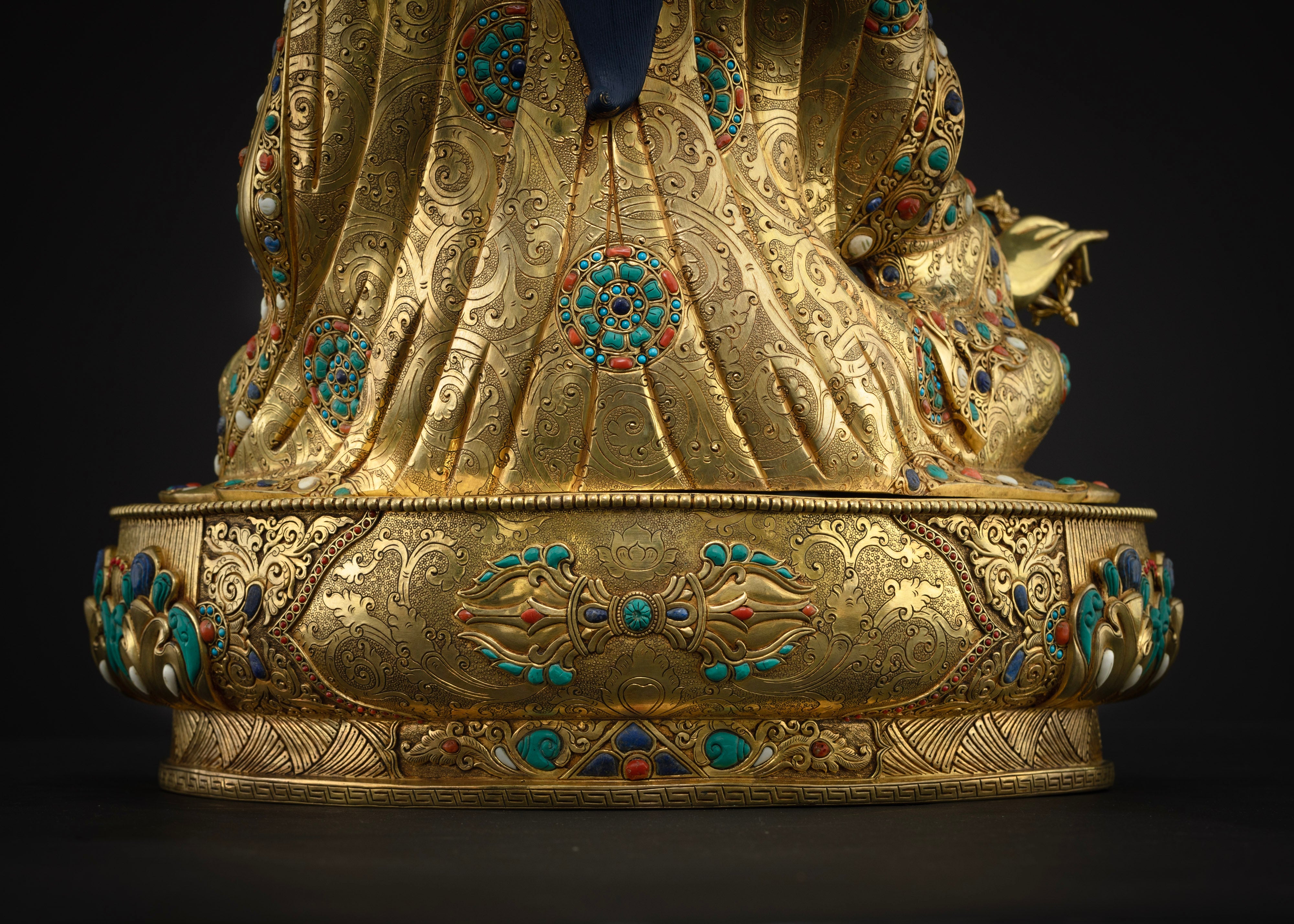 Exclusive Rare Guru Rinpoche Statue: Tibetan Buddhist Treasure