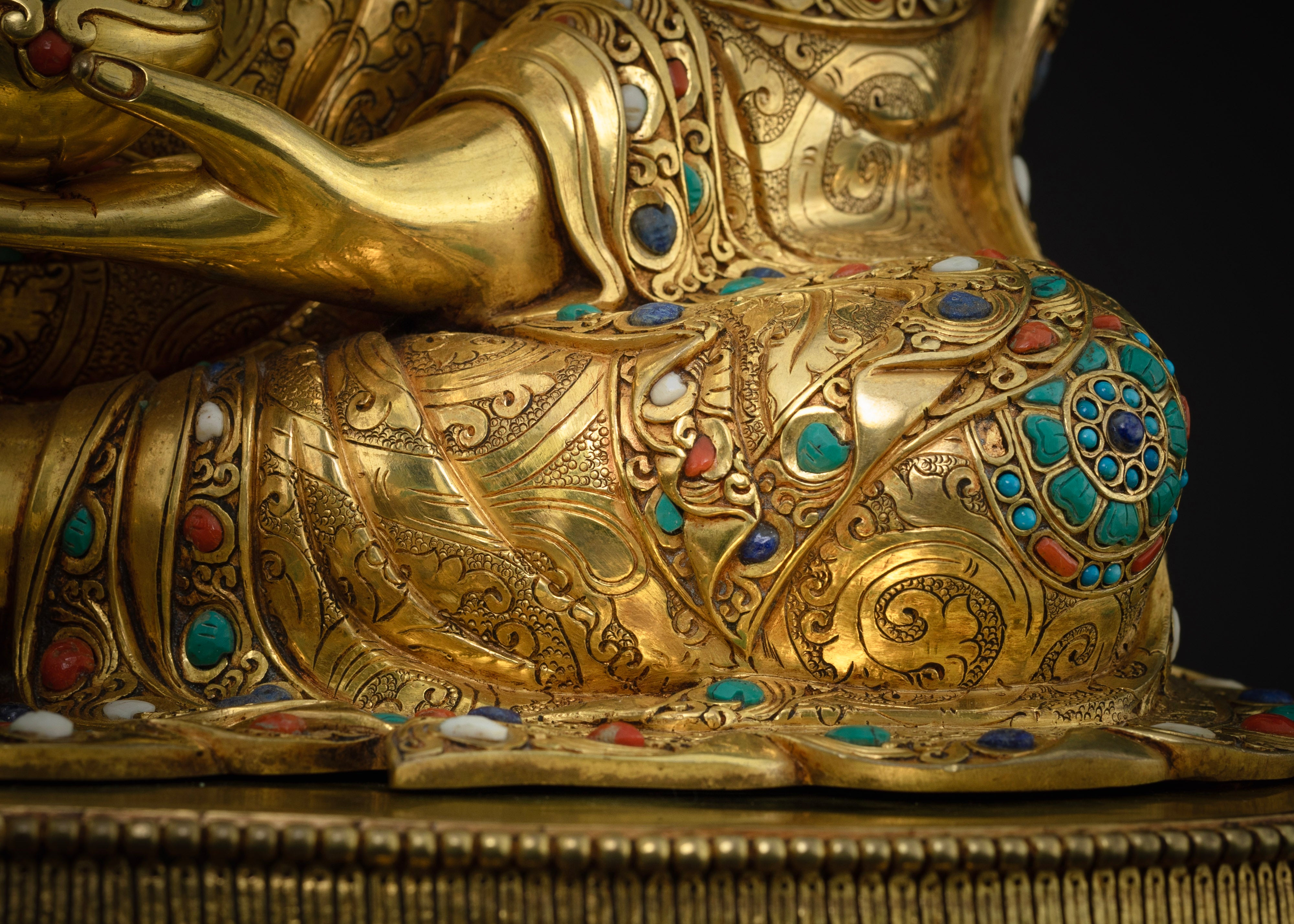 Exclusive Rare Guru Rinpoche Statue: Tibetan Buddhist Treasure