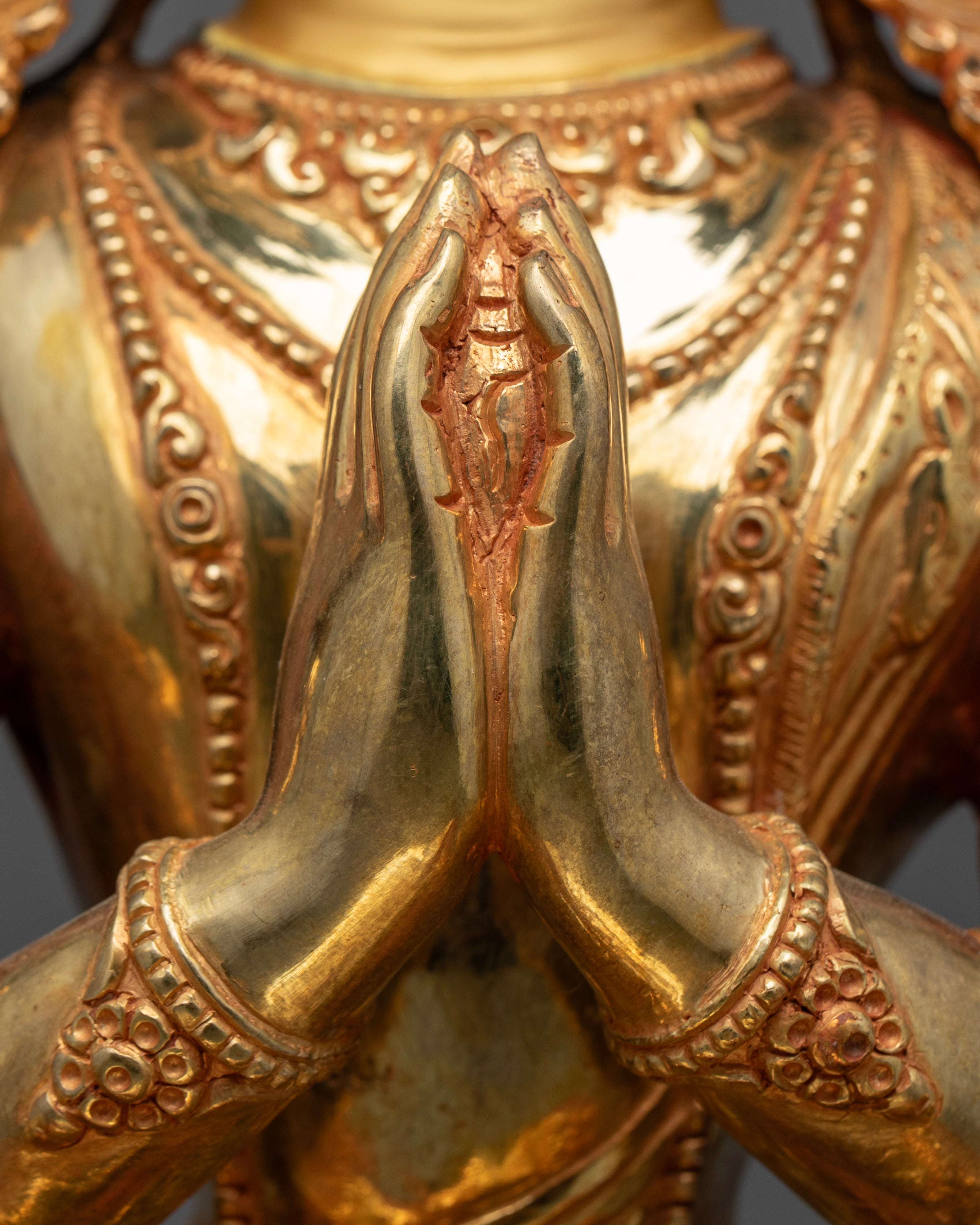 Divine Chenrezig Statue - A Sacred Icon of Compassion