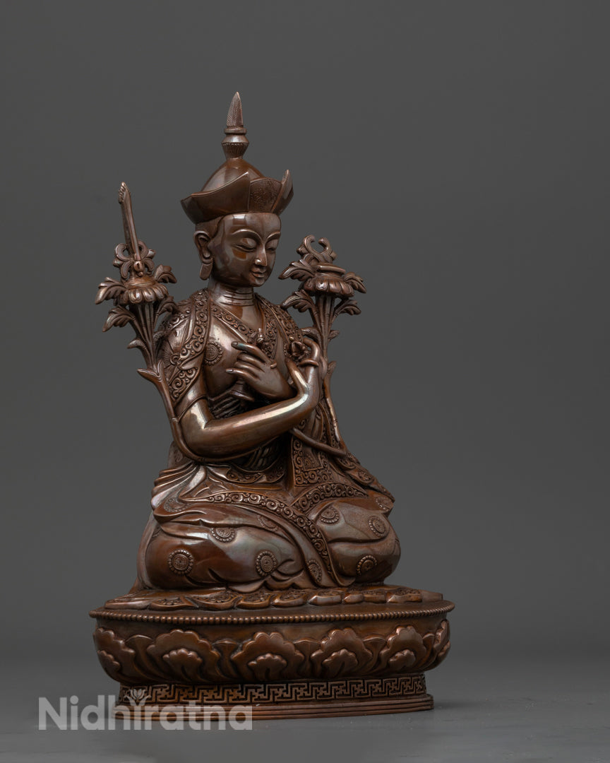 The side view of 16th Karmapa
statue | Decorative Buddhist statue of 16th Karmapa | Sacred 16th Karmapa artwork