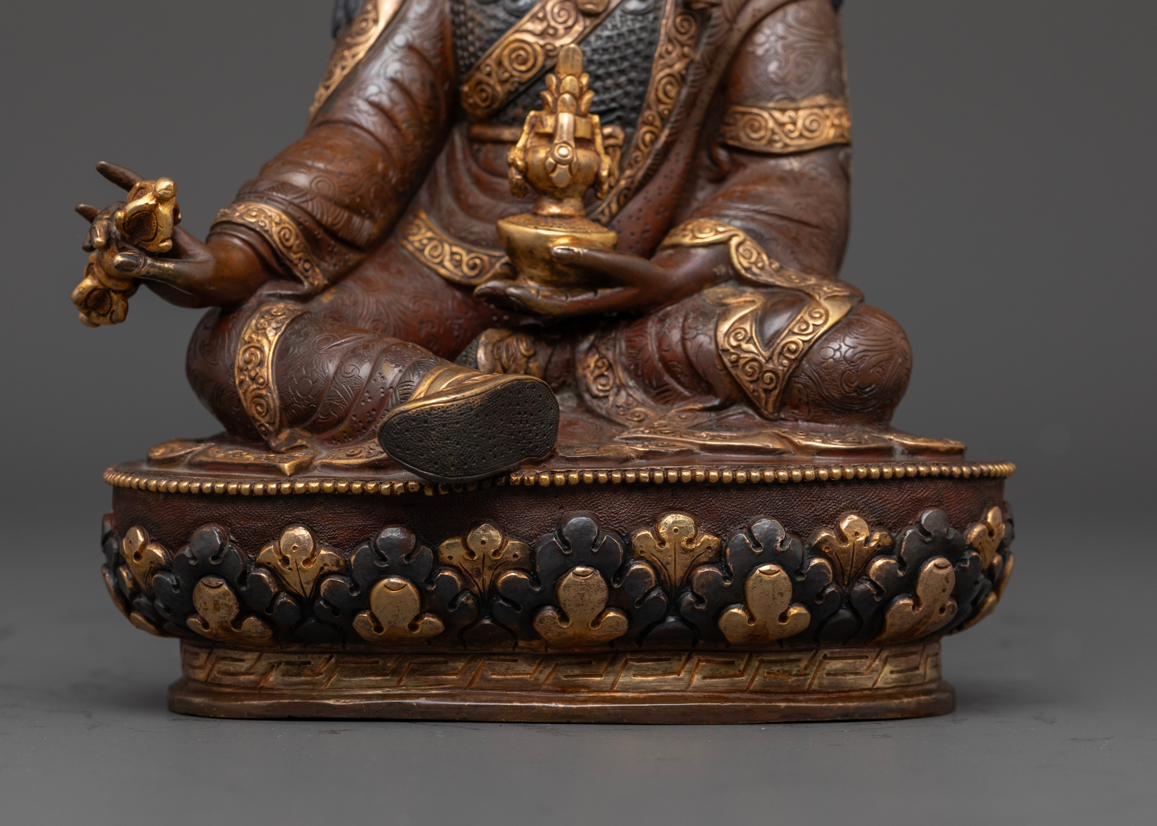 Guru Rinpoche Statue: Wisdom & Compassion