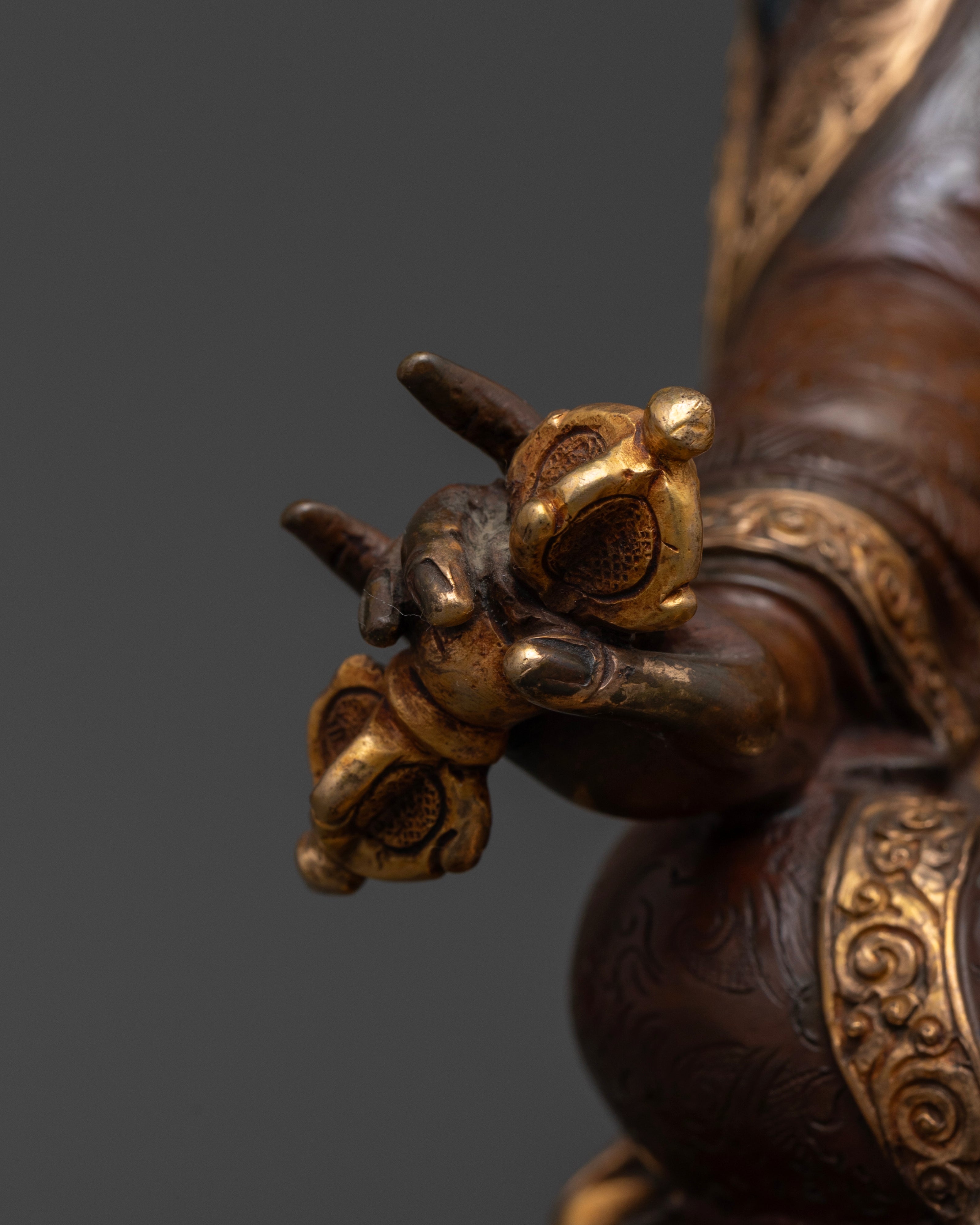 Guru Rinpoche Statue: Wisdom & Compassion