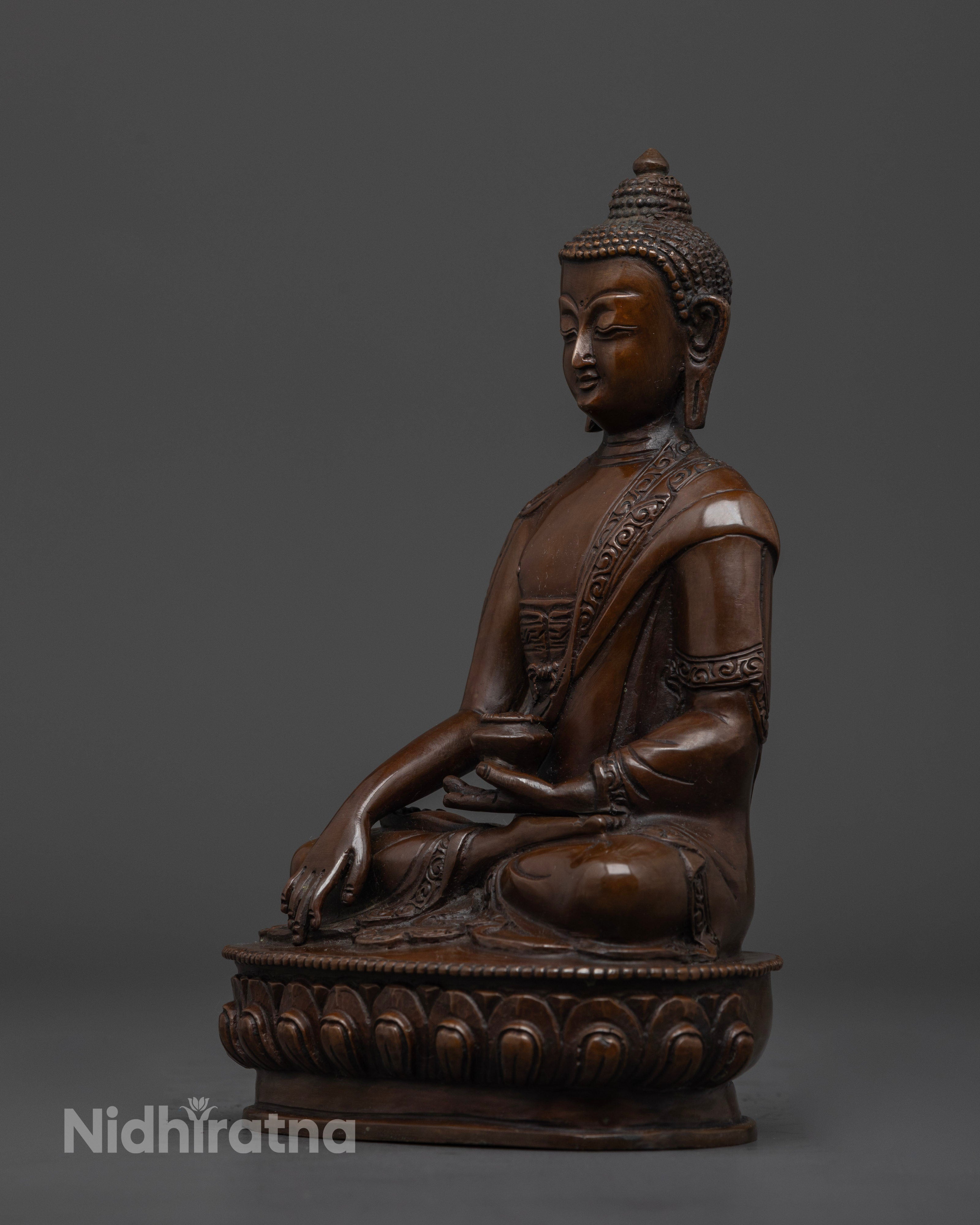 Vajrayana Shakyamuni Buddha Statue: Inspiring Serenity