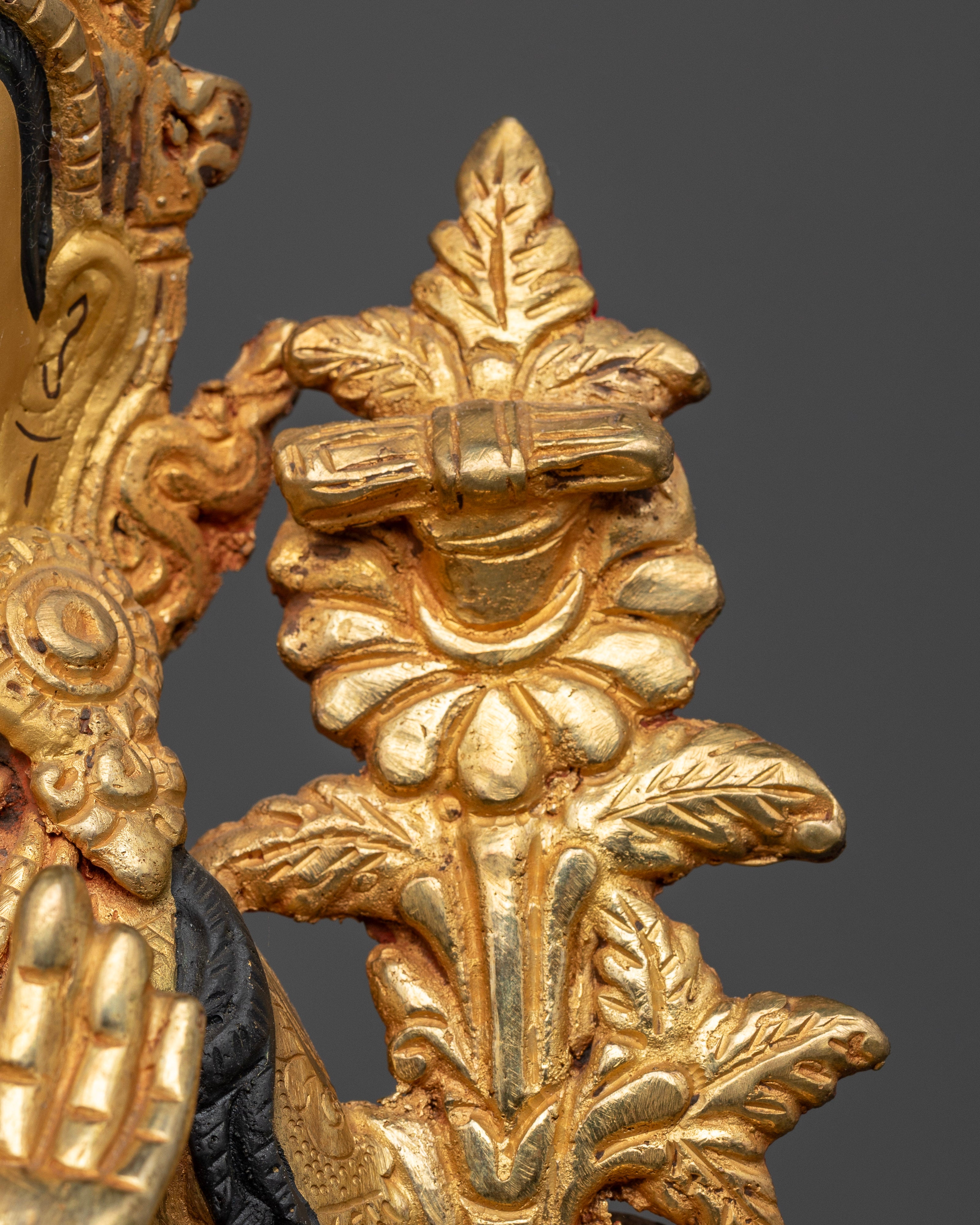 Manjushri Statue: Embodiment of Enlightened Wisdom