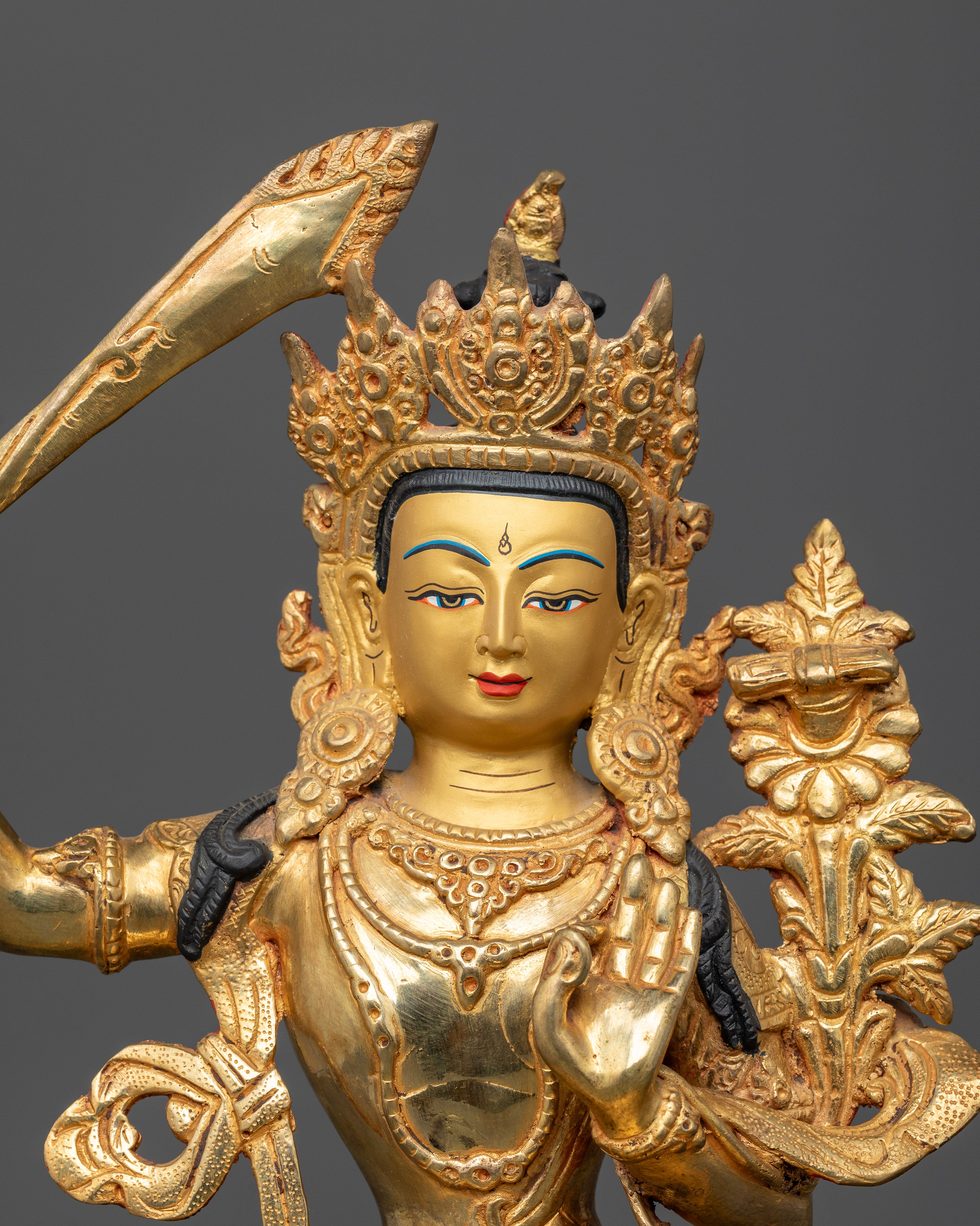 Manjushri Statue: Embodiment of Enlightened Wisdom