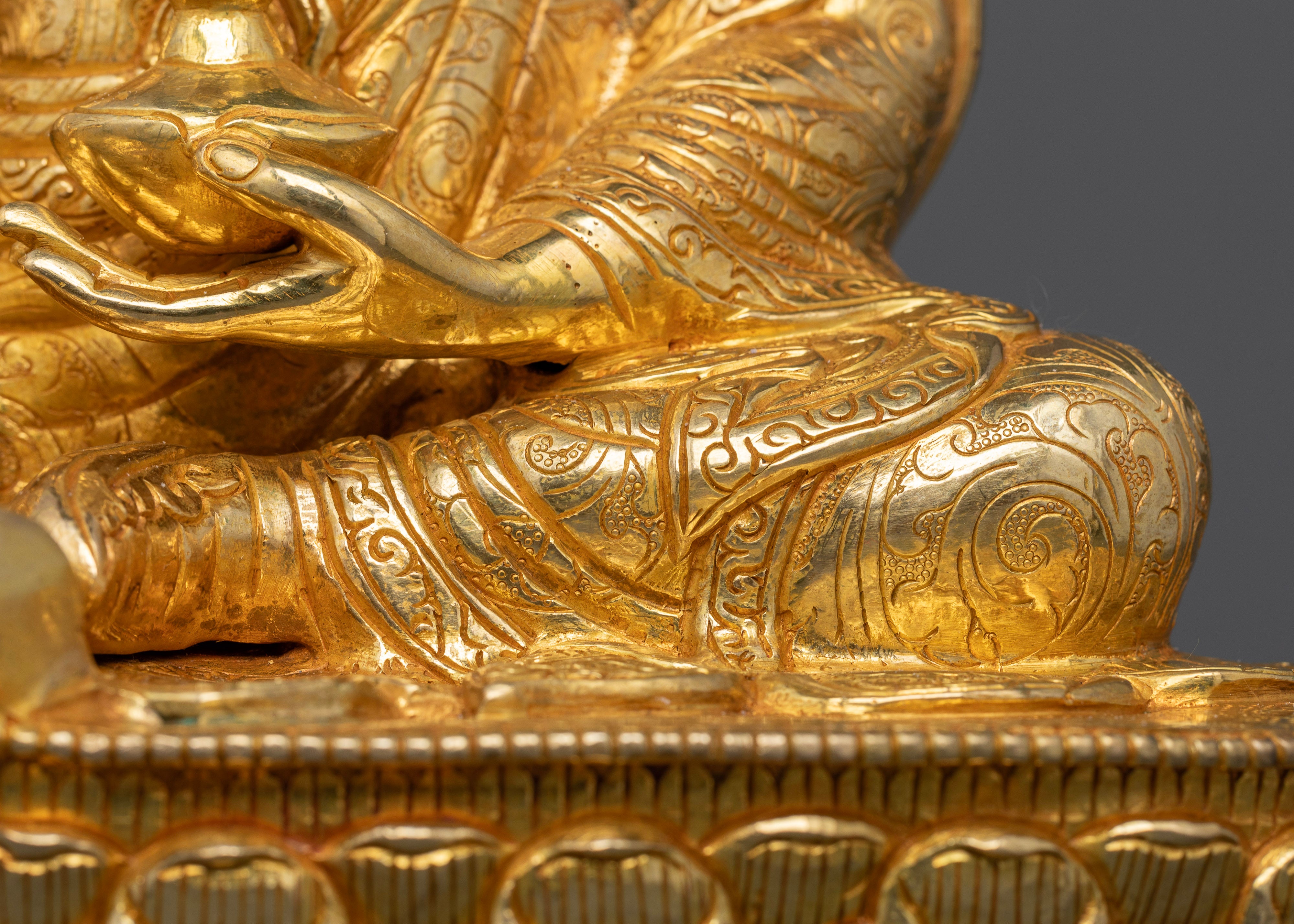 Guru Rinpoche: The Lotus-Born Master