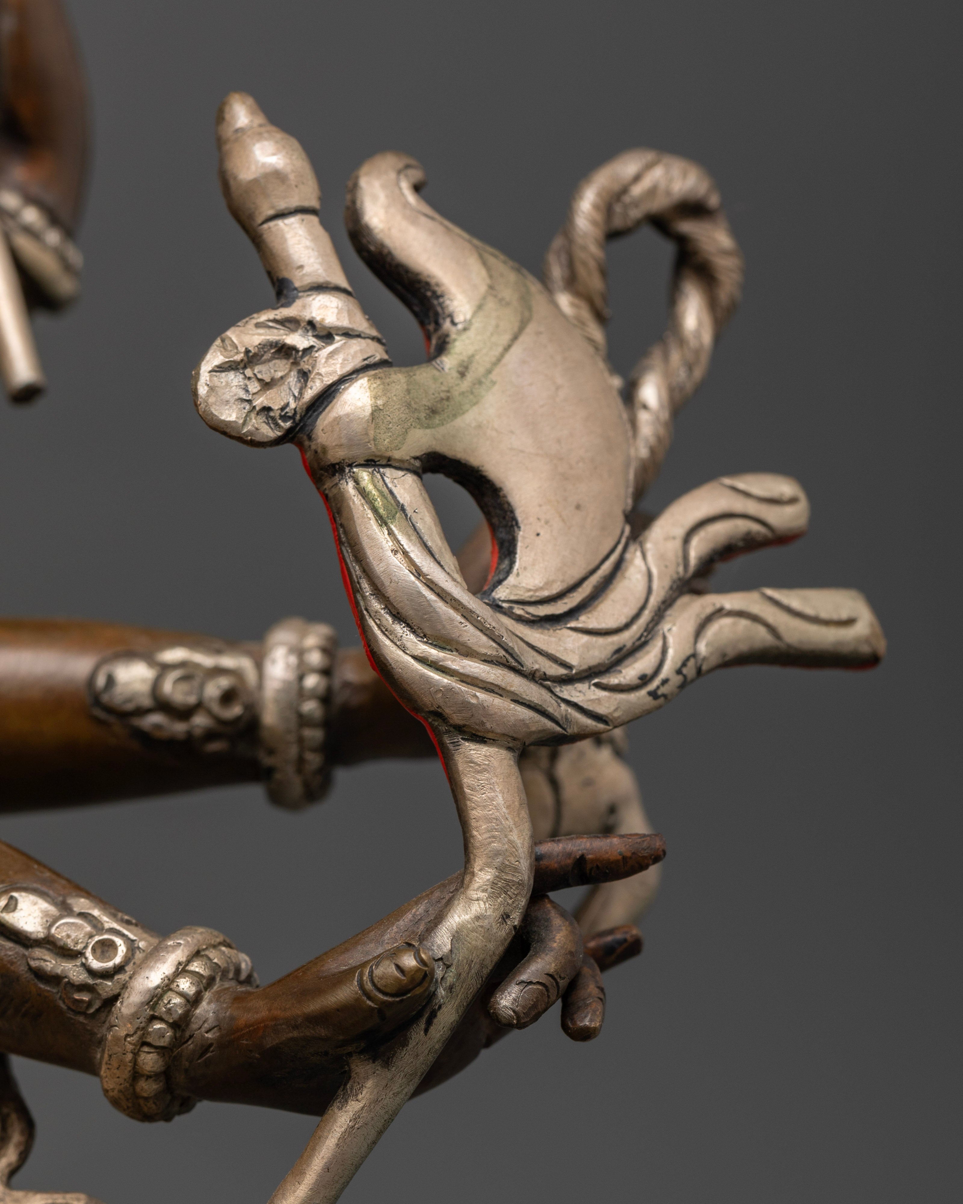 Mahamanjushri Statue: A Timeless Representation of Wisdom