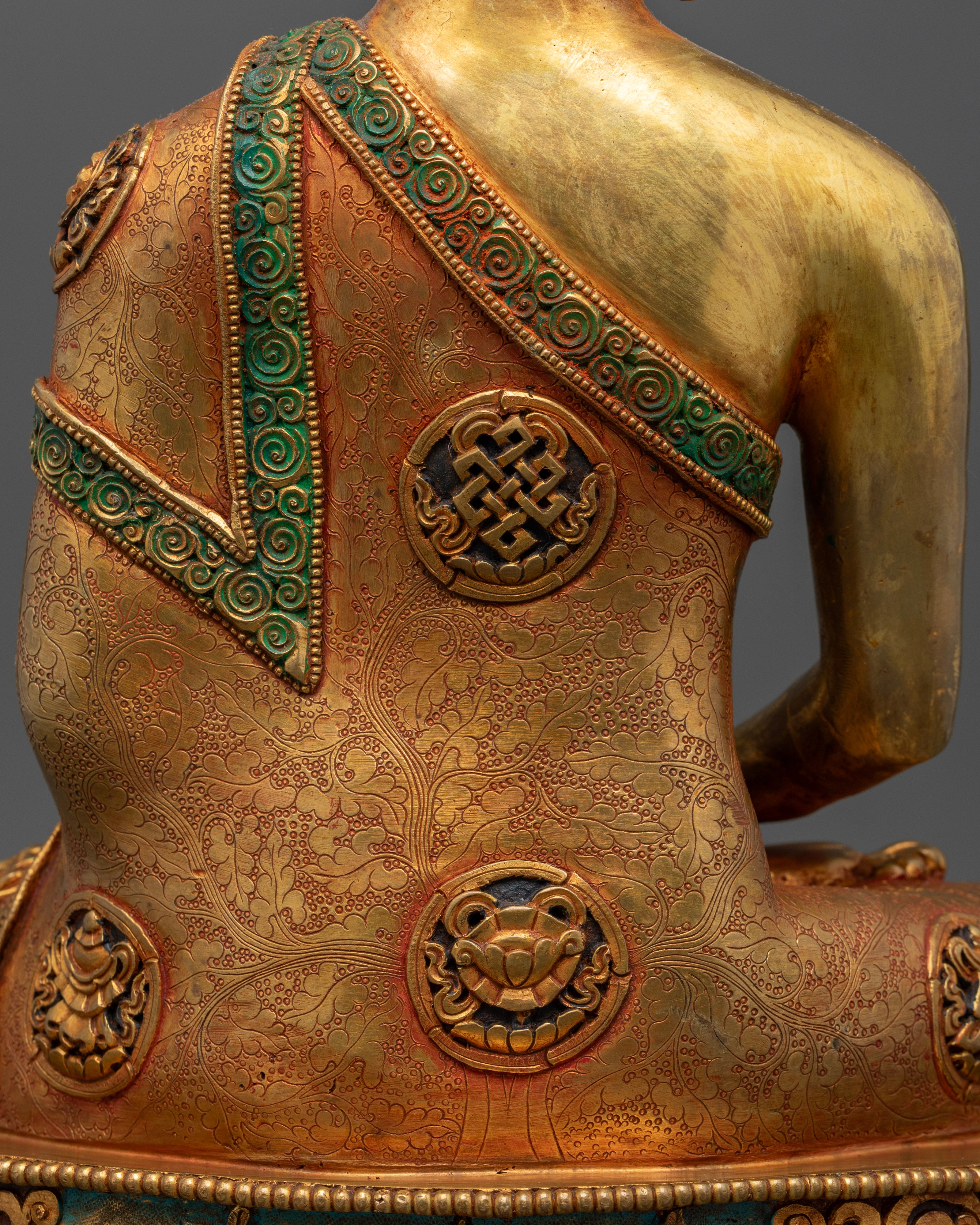Decorative Amitabha Buddha Statue for Spiritual Spaces