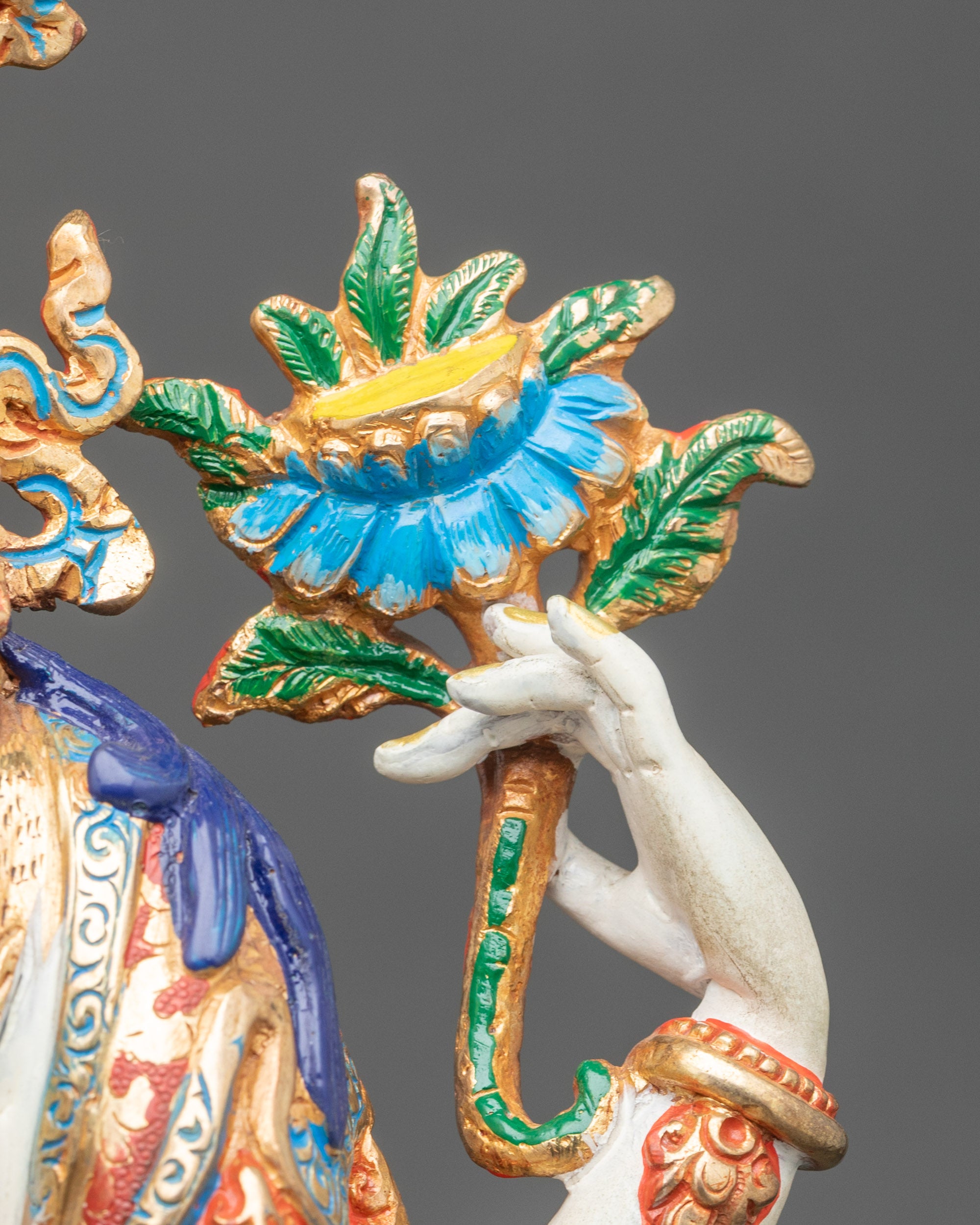 Chenrezig Sculpture – Tibetan Bodhisattva of Infinite Compassion