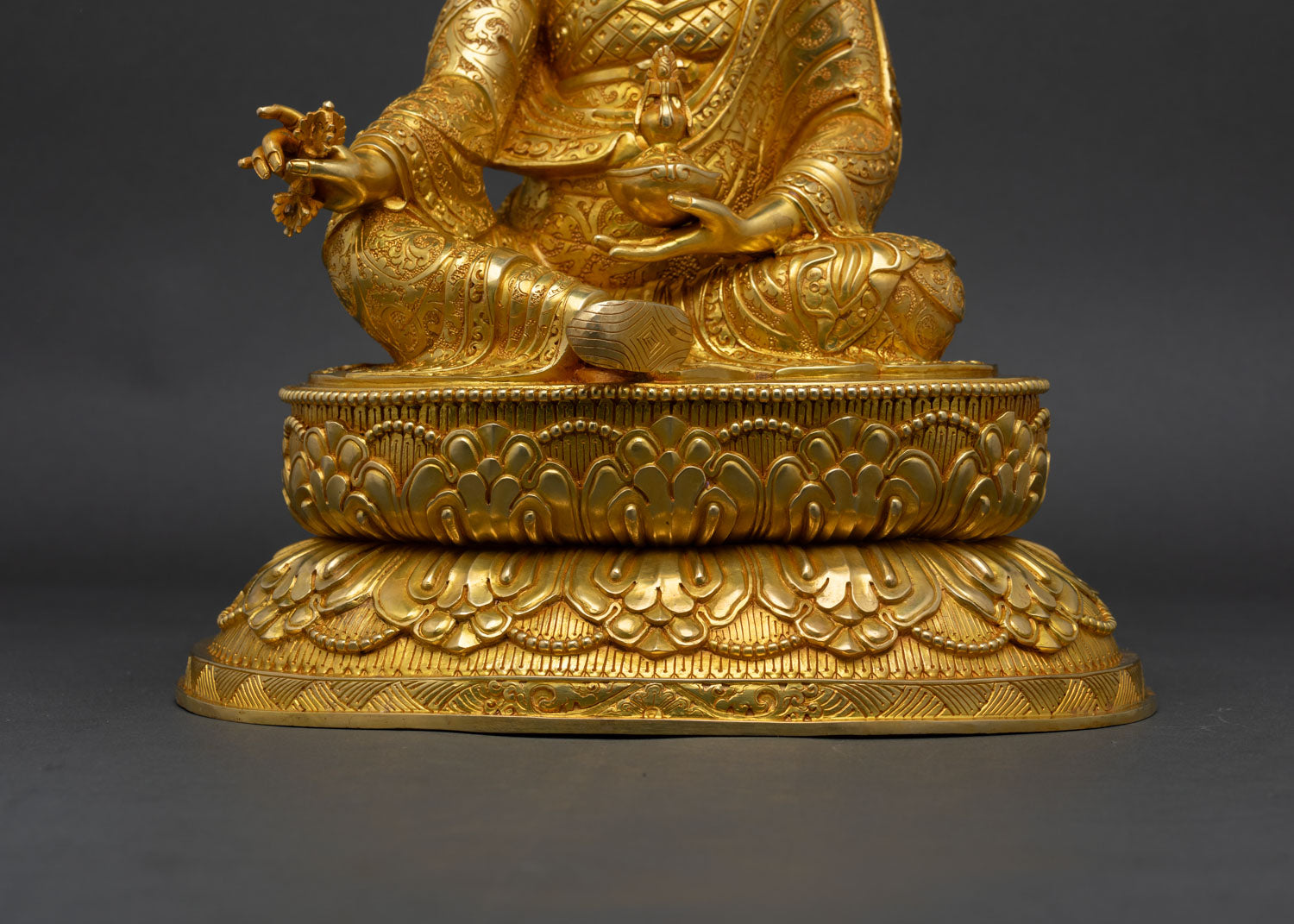 Guru Rinpoche Statue