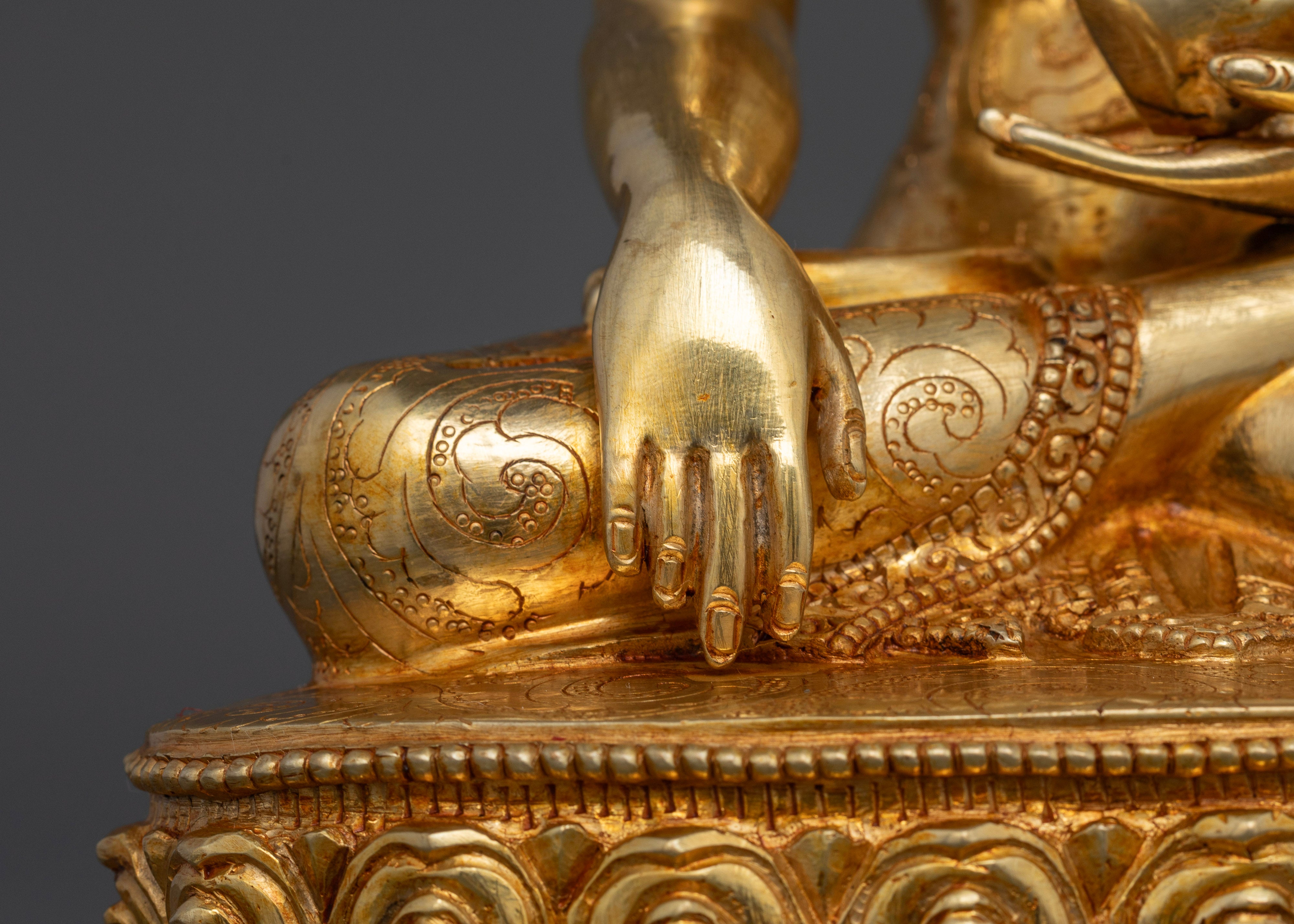 Buddha Sakyamuni: Enlightened One of the Sakya