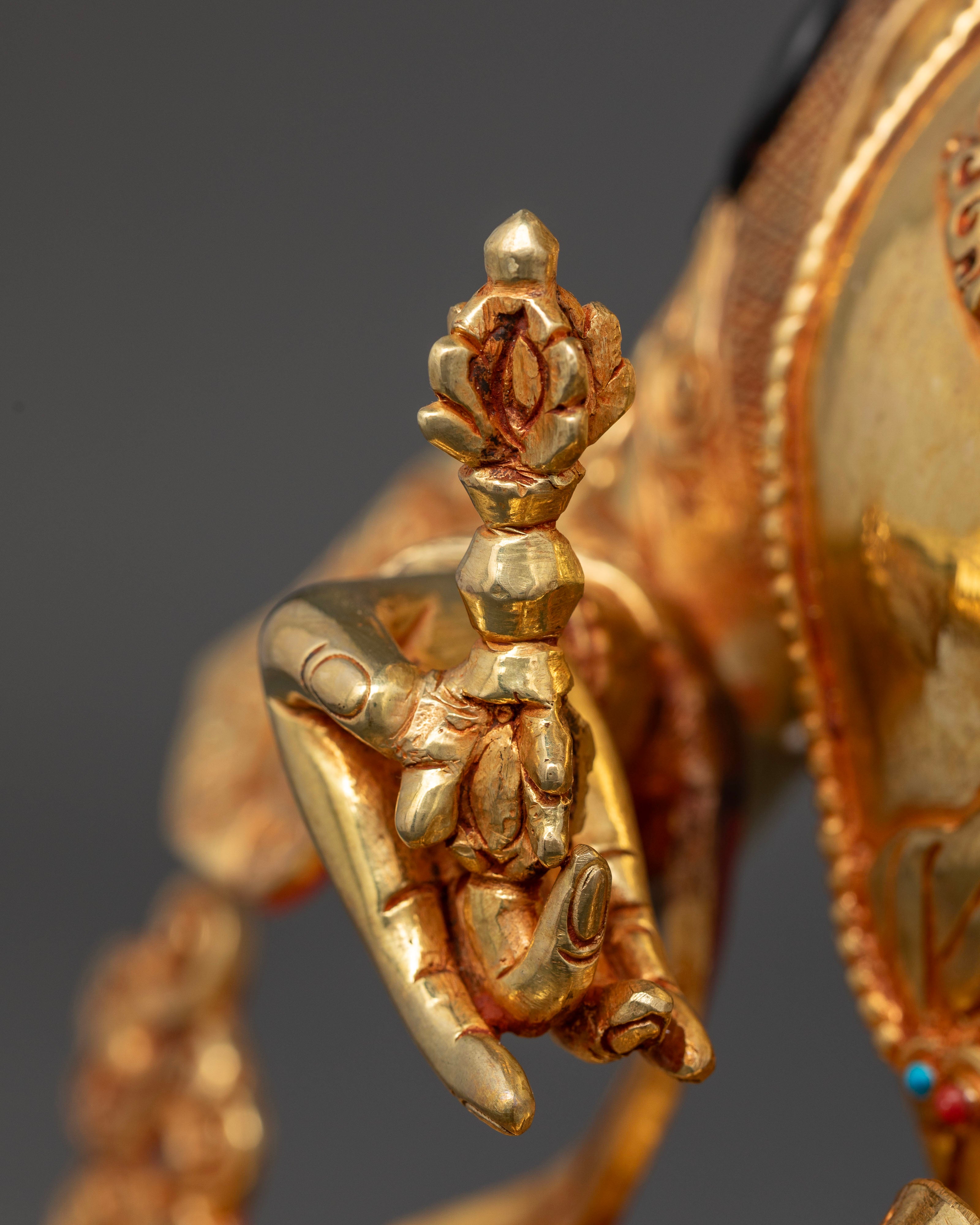 Golden Radiance: The Vajrasattva Statue