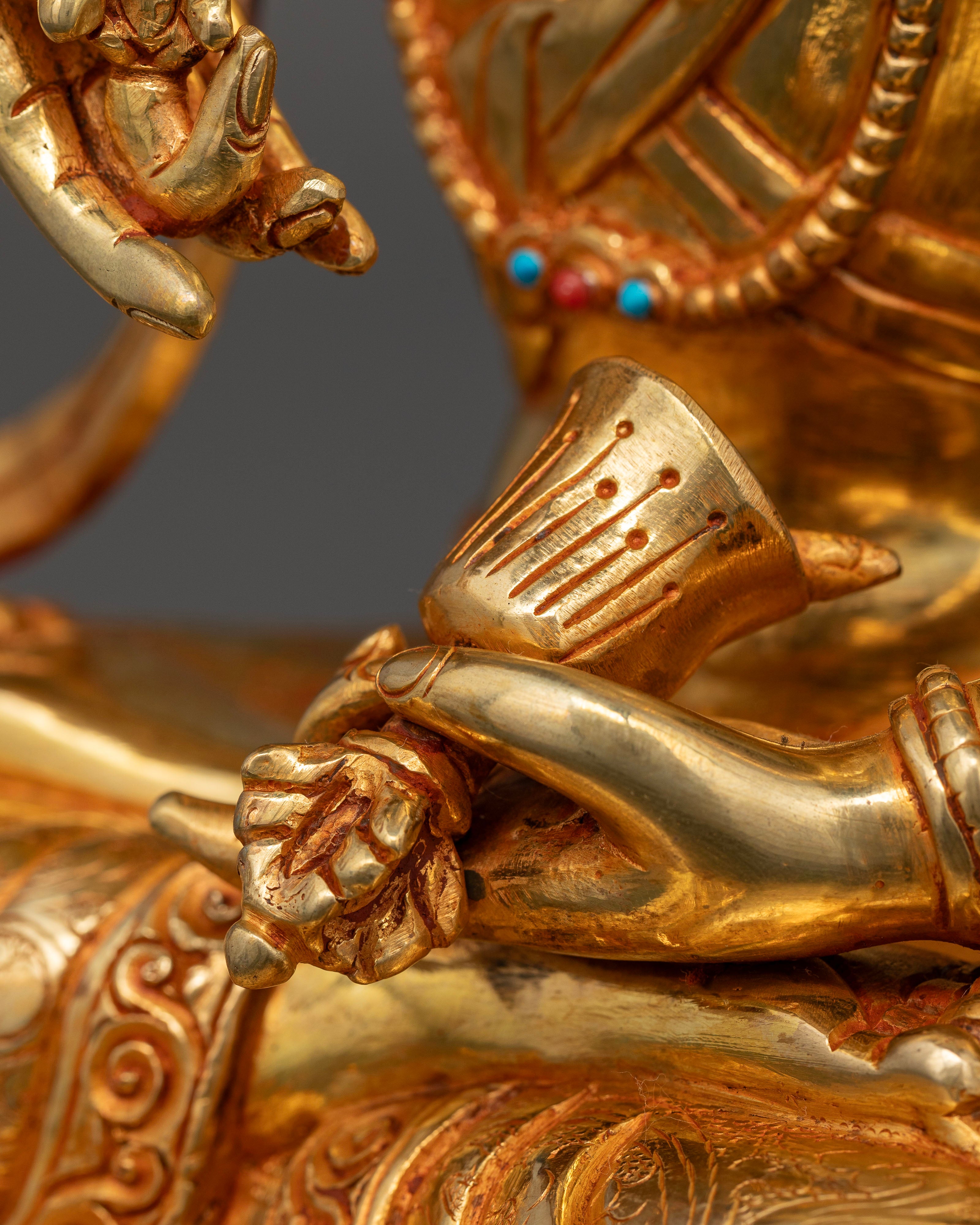 Golden Radiance: The Vajrasattva Statue