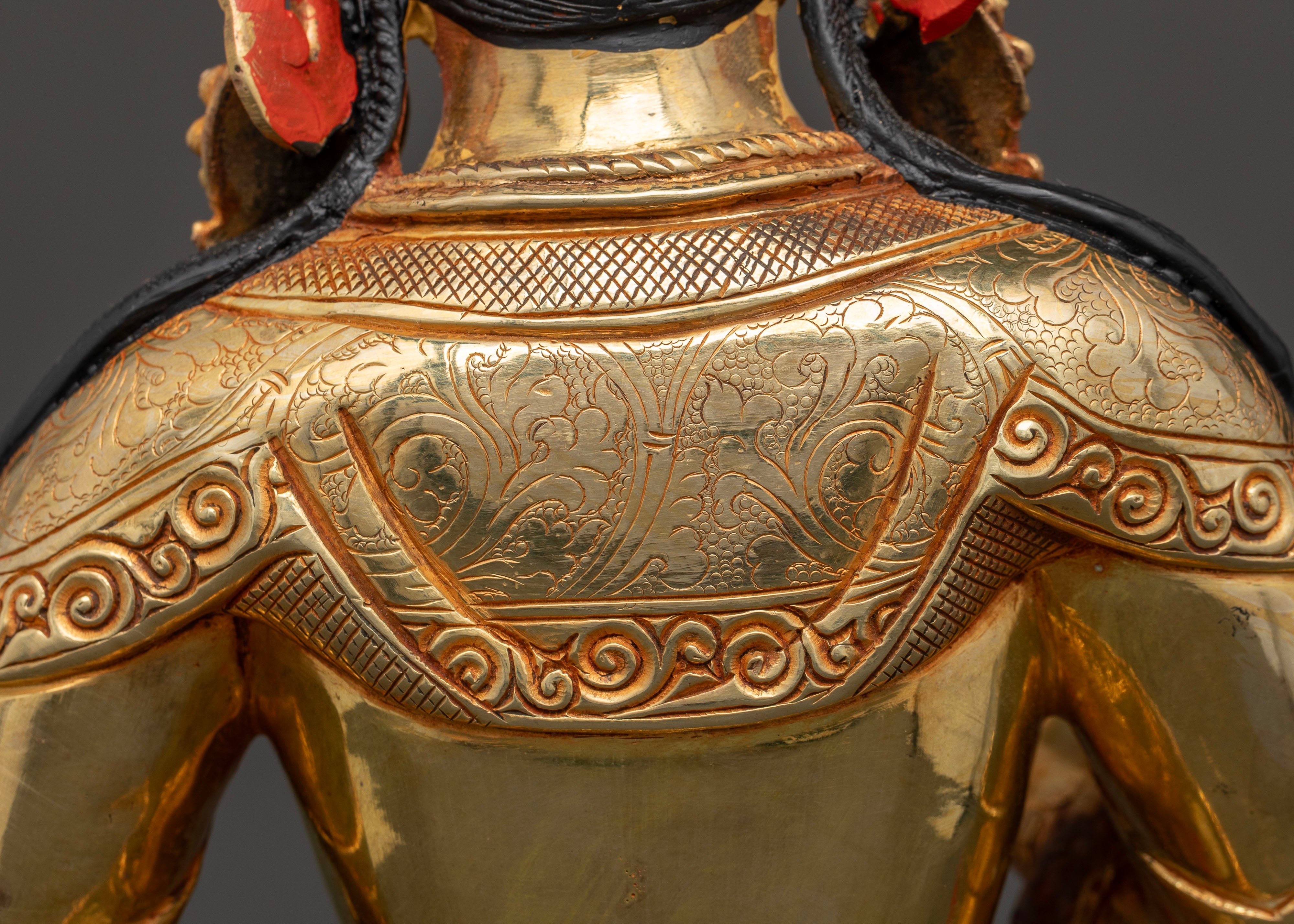 Golden Radiance: The Vajrasattva Statue