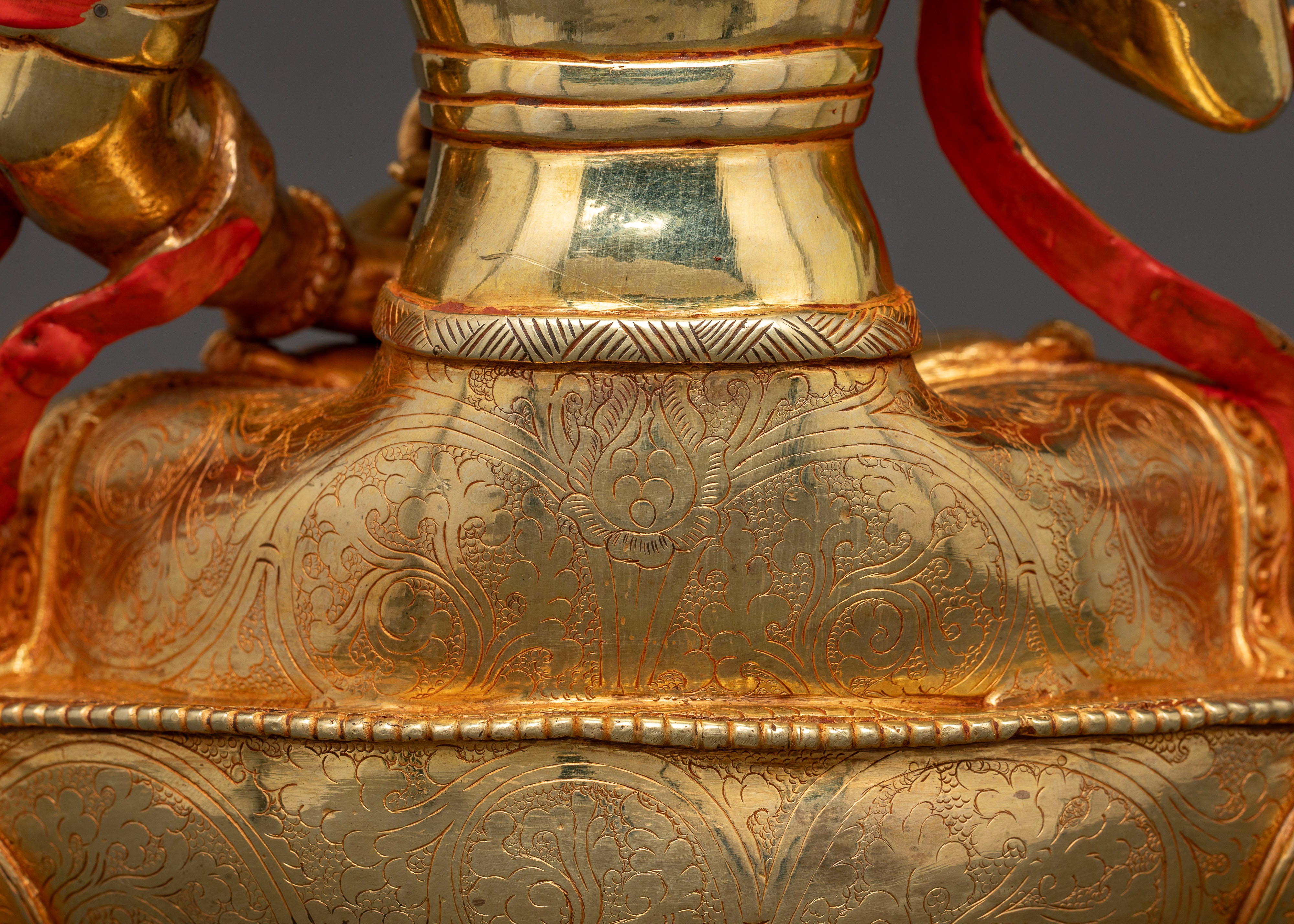 Golden Radiance: The Vajrasattva Statue