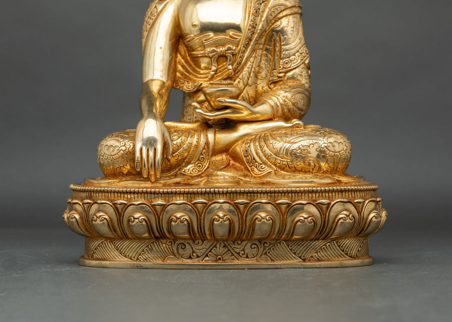 Shakyamuni Buddha Statue