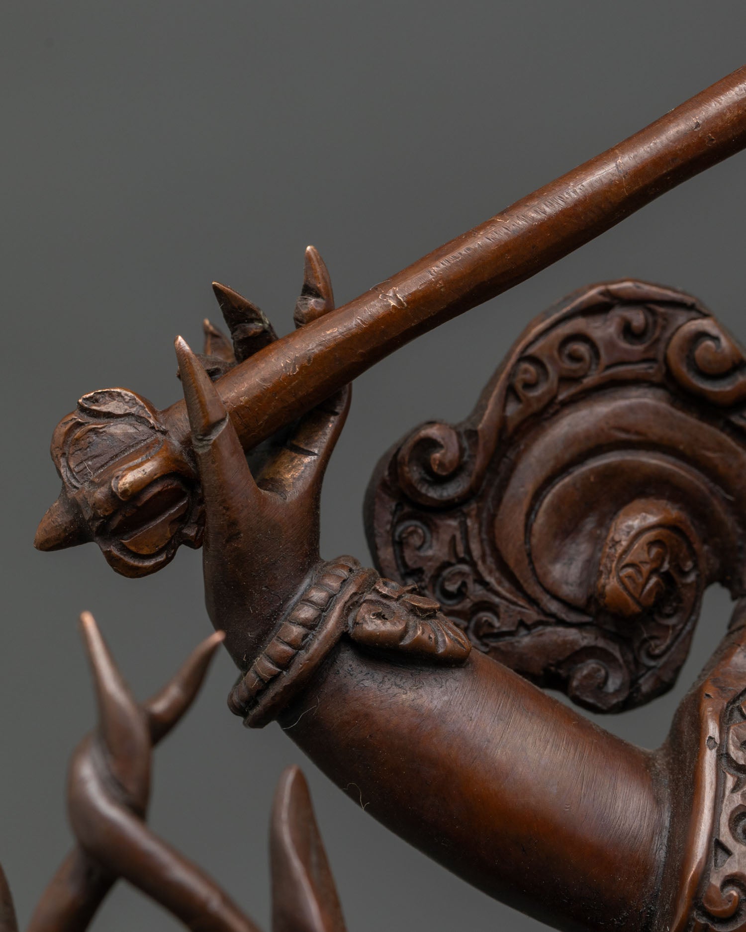 Garwa Nagpo Damchen Statue | Fierce Protector of Dharma