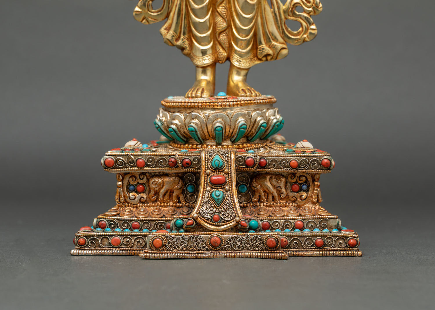 Standing Chenrezig Statue – Tibetan Lokeshwara Sculpture