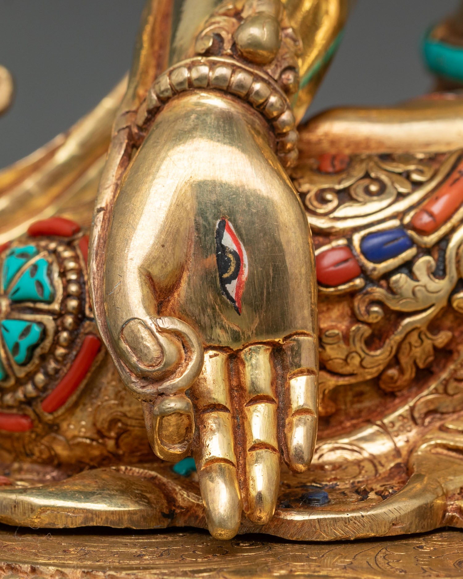 Goddess White Tara Statue – Healing and Longevity Symbol