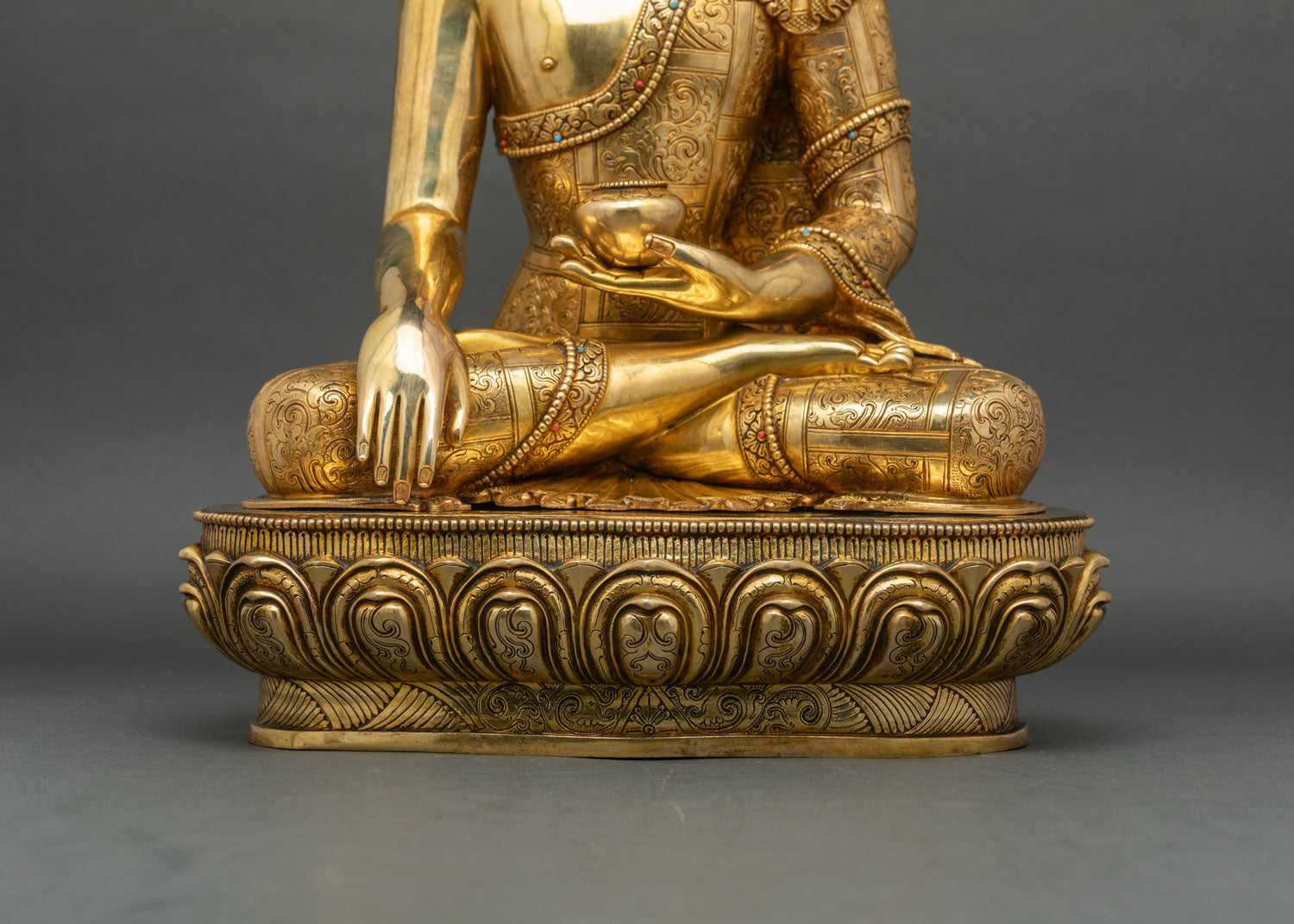 Buddha Shakyamuni Statue