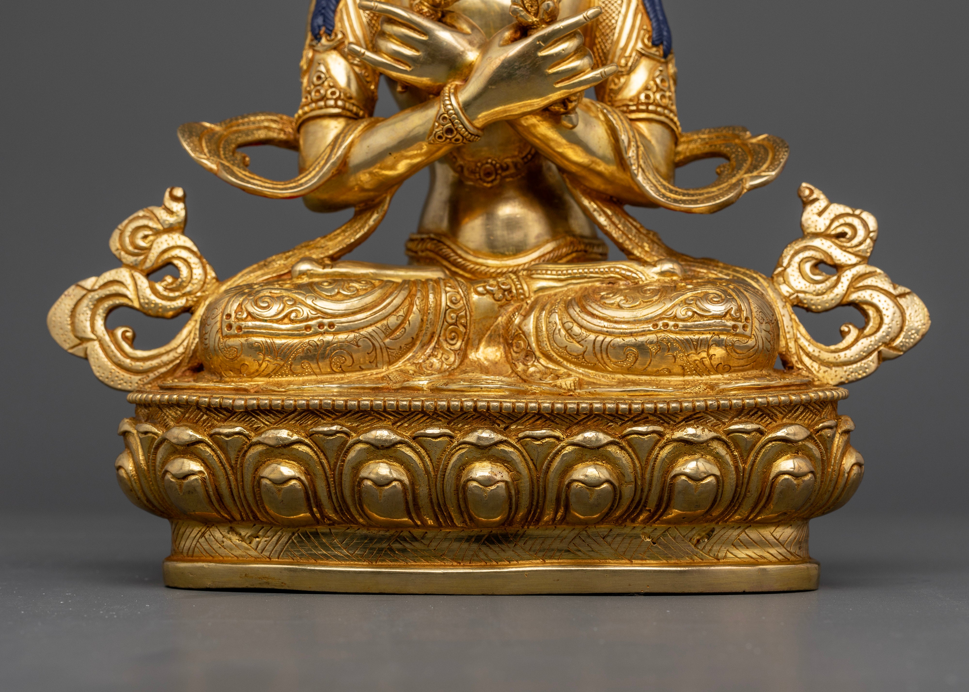 Vajradhara: The Primordial Buddha in Tibetan Buddhism