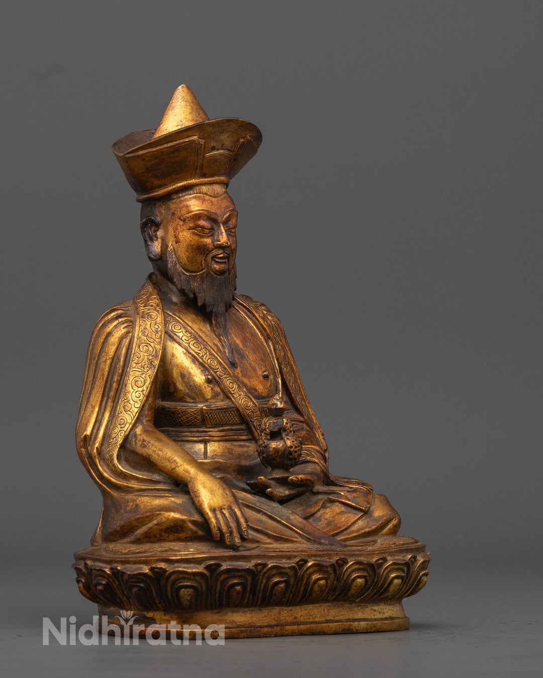 Great Lama 4th Zhabdrung Rinpoche Statue