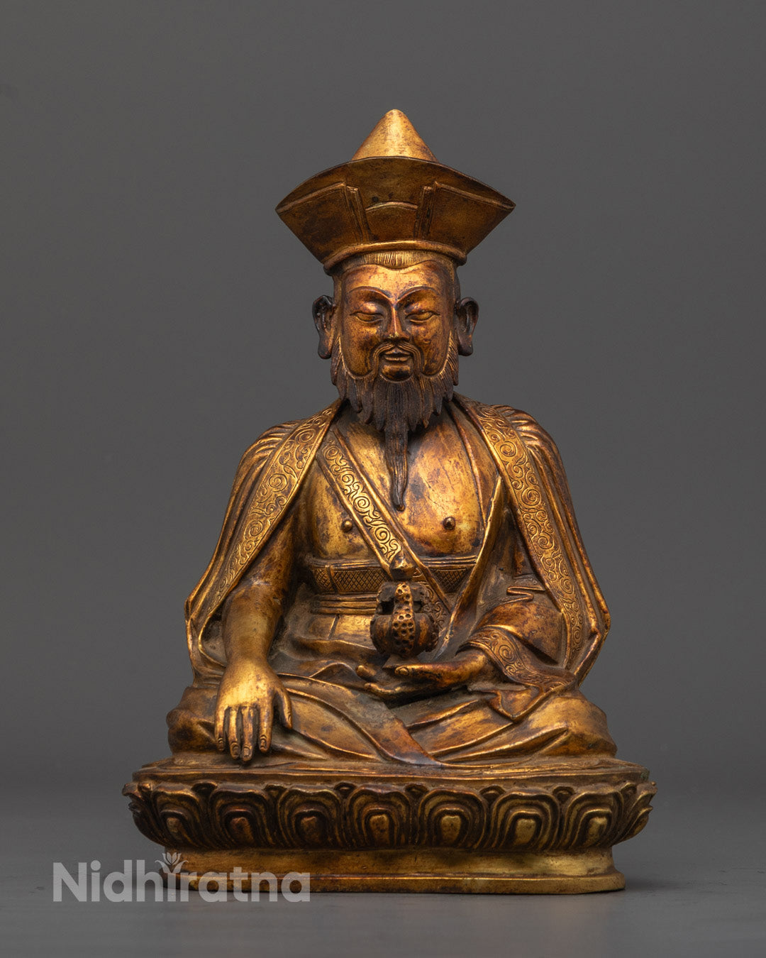 Great Lama 4th Zhabdrung Rinpoche Statue