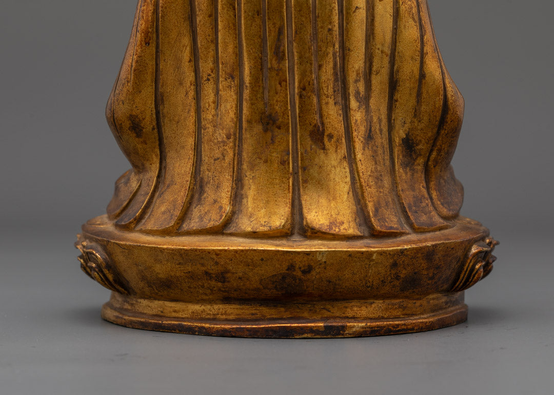 Great Lama 4th Zhabdrung Rinpoche Statue