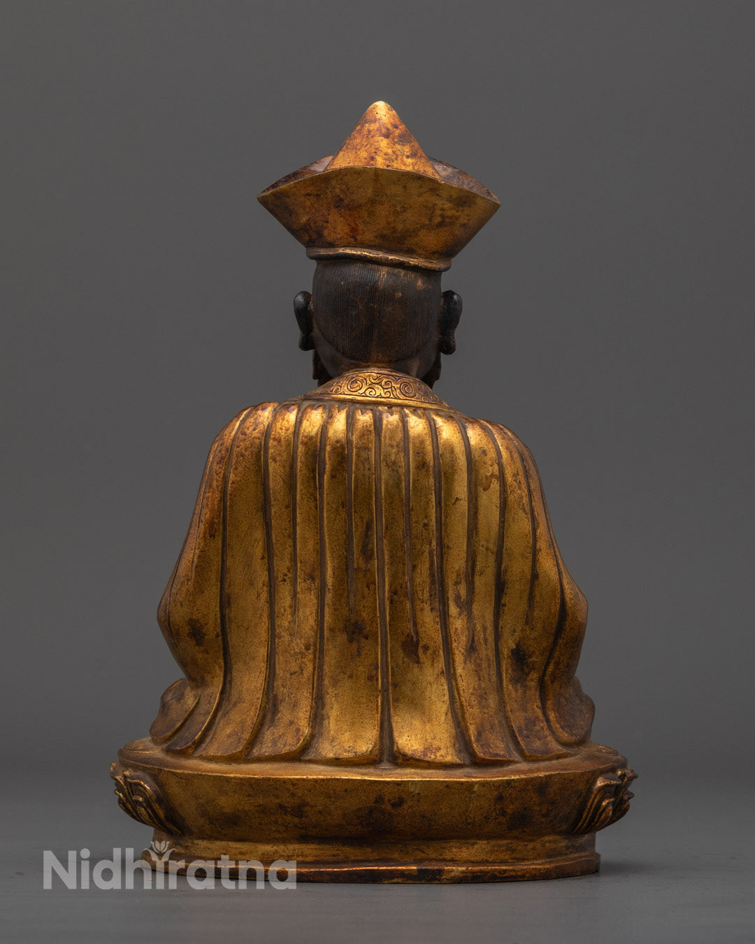 Great Lama 4th Zhabdrung Rinpoche Statue