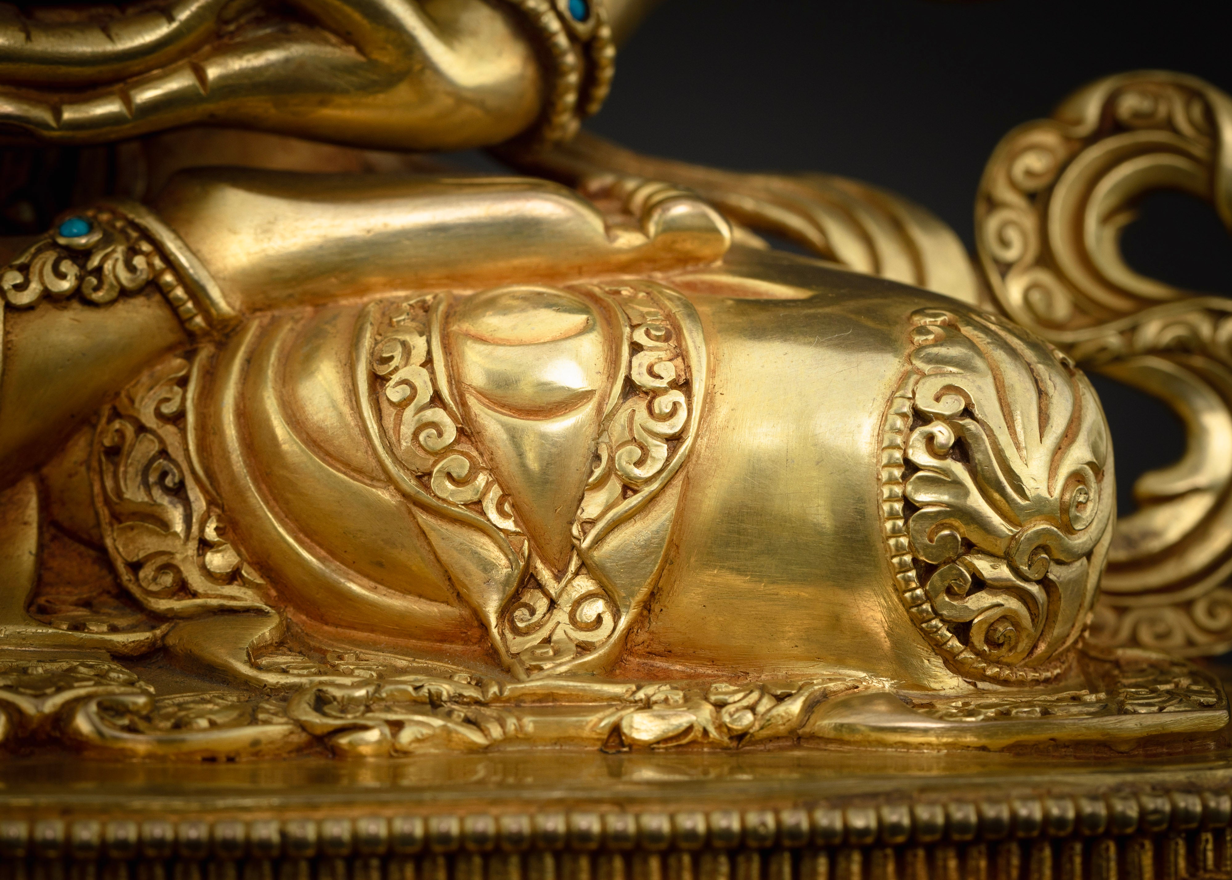 Amitayus Buddha Statue: Timeless Symbol of Long Life and Health