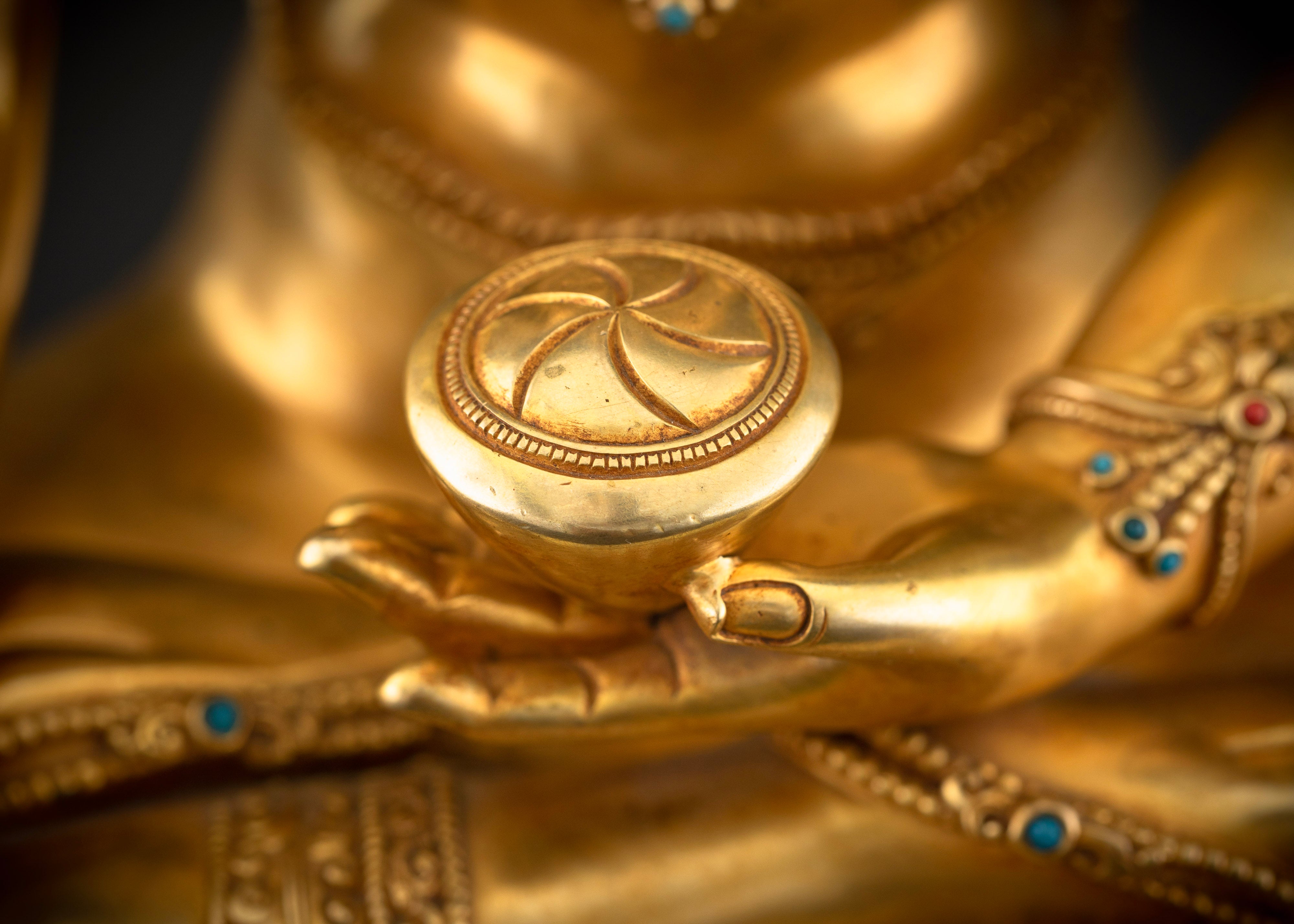The Crowned Buddha Shakyamuni: Founder of Buddhism