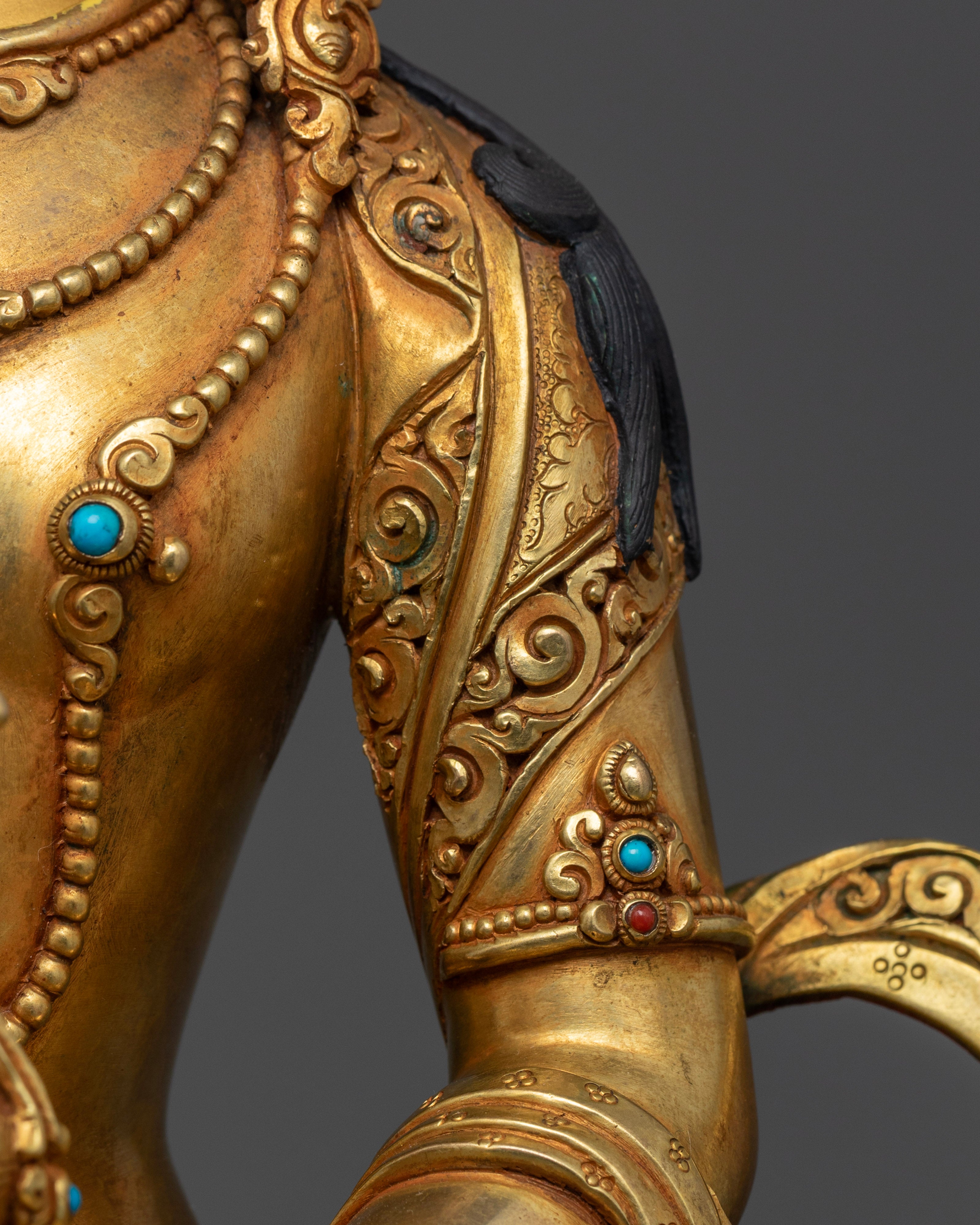 Amitayus Statue: Icons of Healing and Spiritual Growth