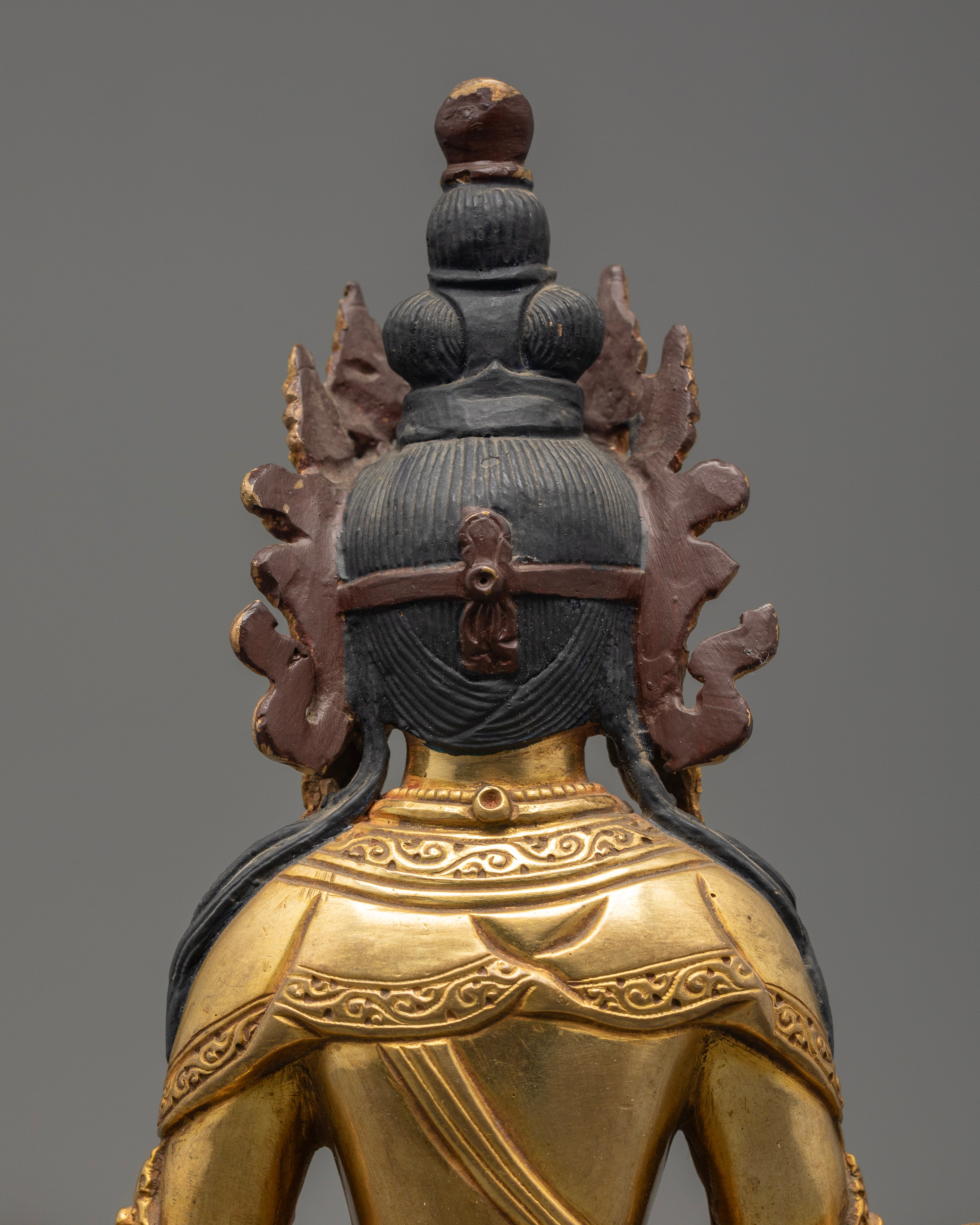 Handmade Amitayus Statues: Crafting Eternal Wisdom