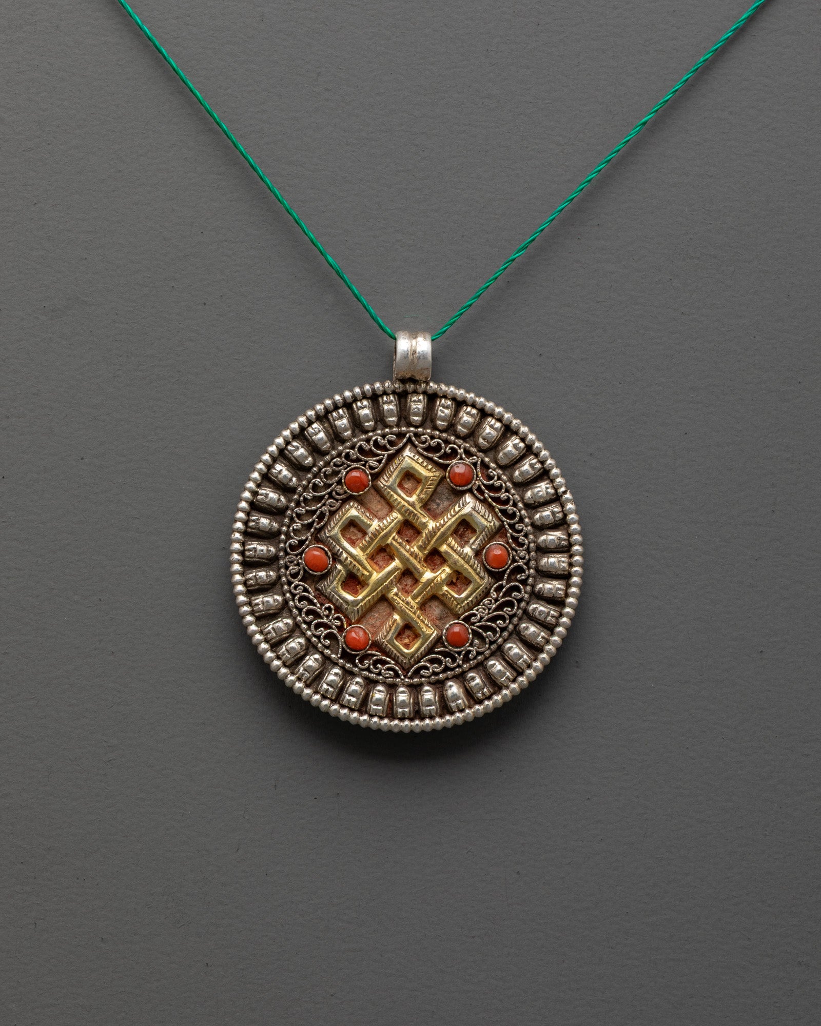 Endless Knot Locket | Silver Pendant