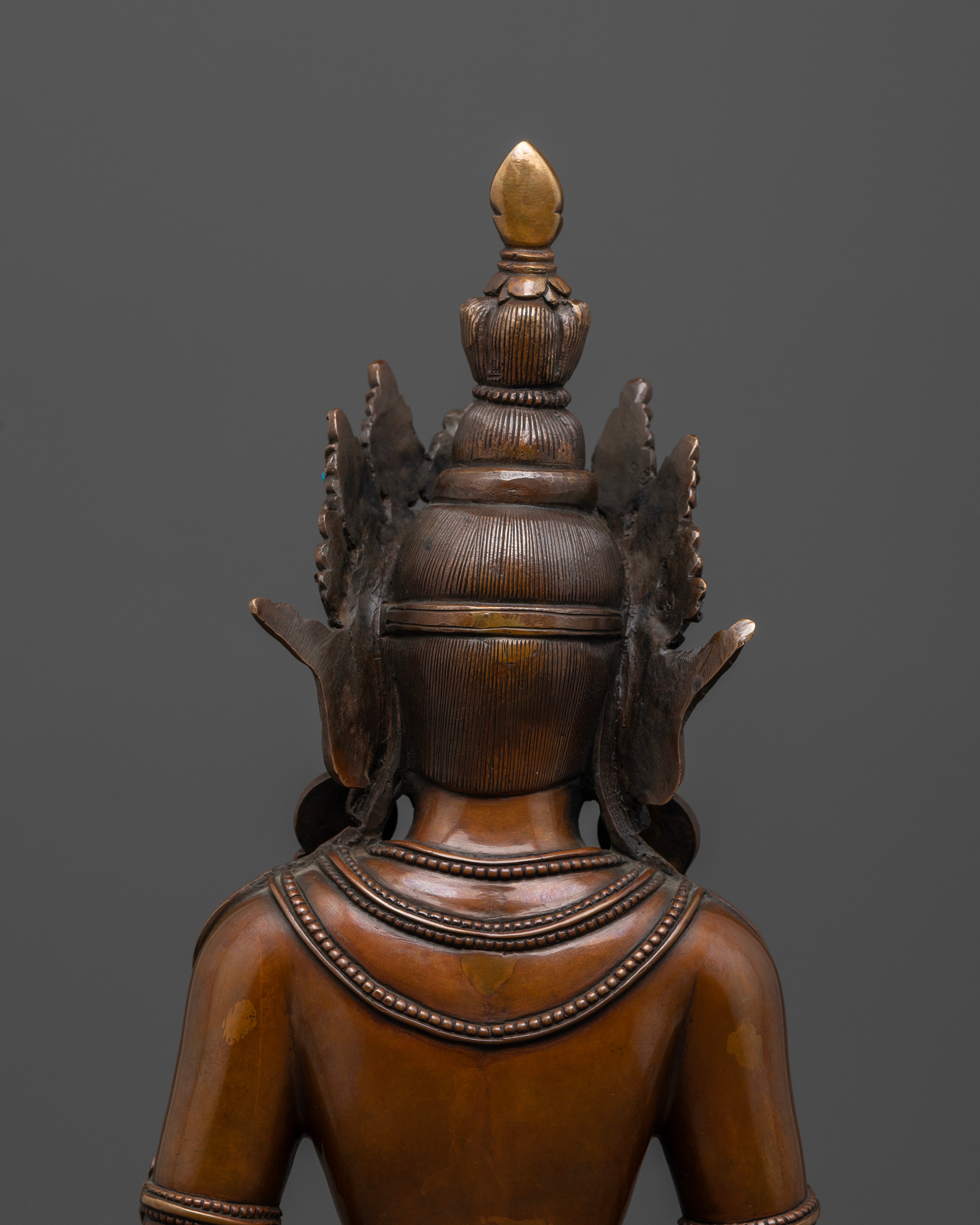hair and crown from back view of Amitayus Buddha statue