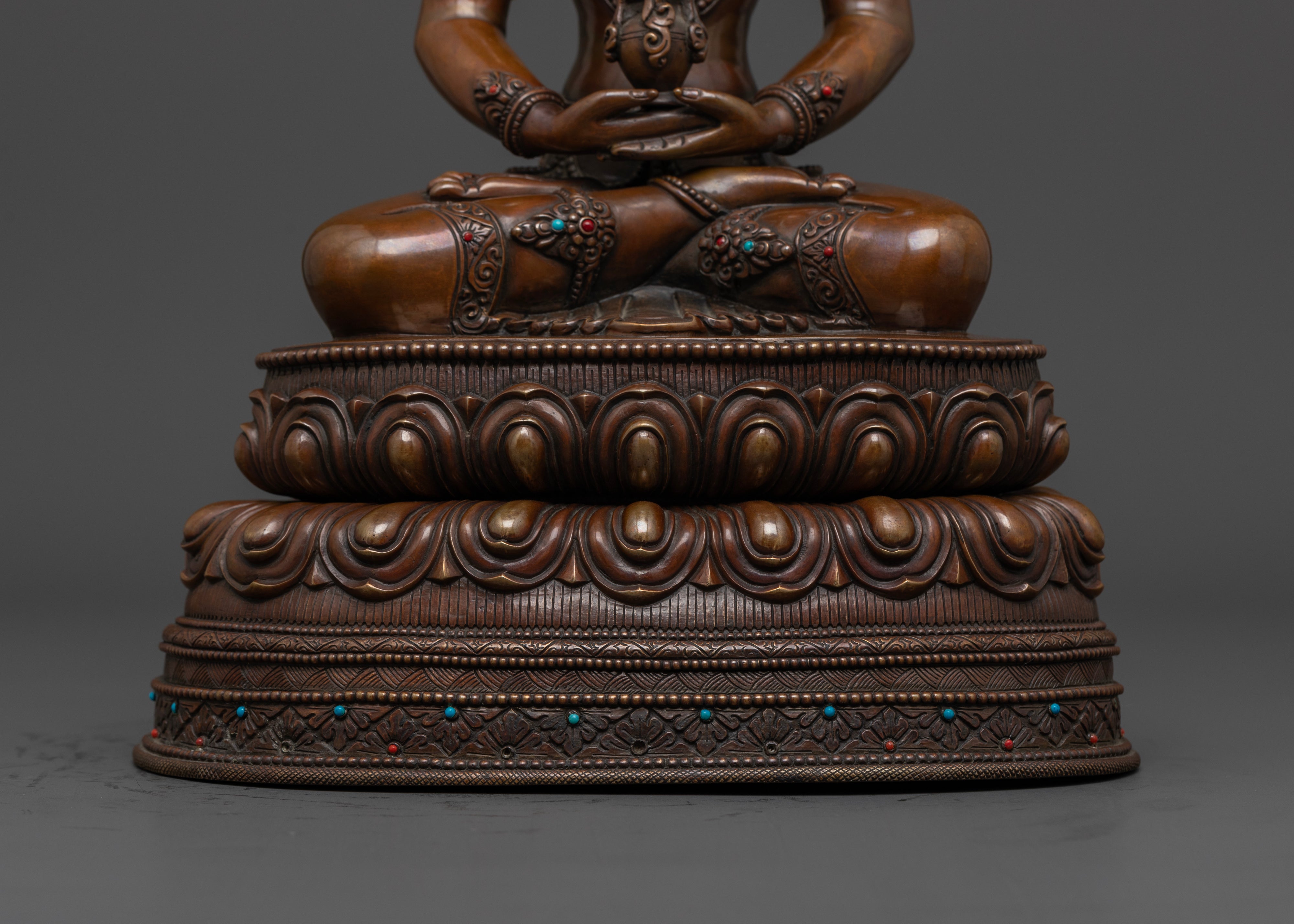 moon disc upon a lotus seat of Amitayus Buddha statue