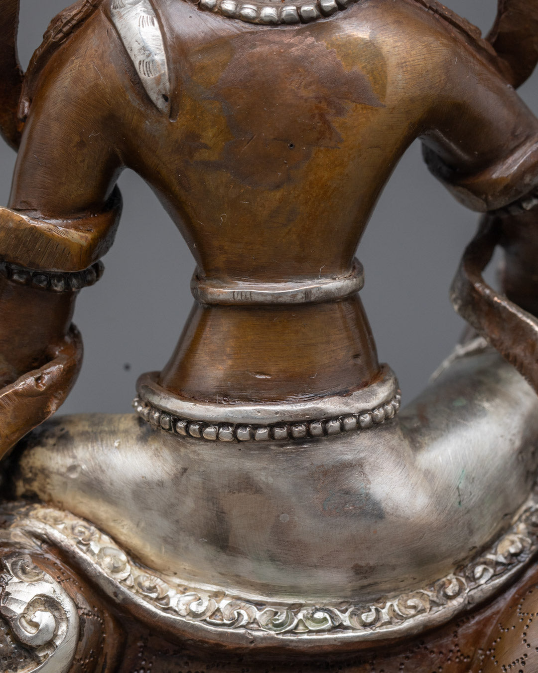 Simhanada Avalokiteshvara Statue | Traditional Tibetan Art