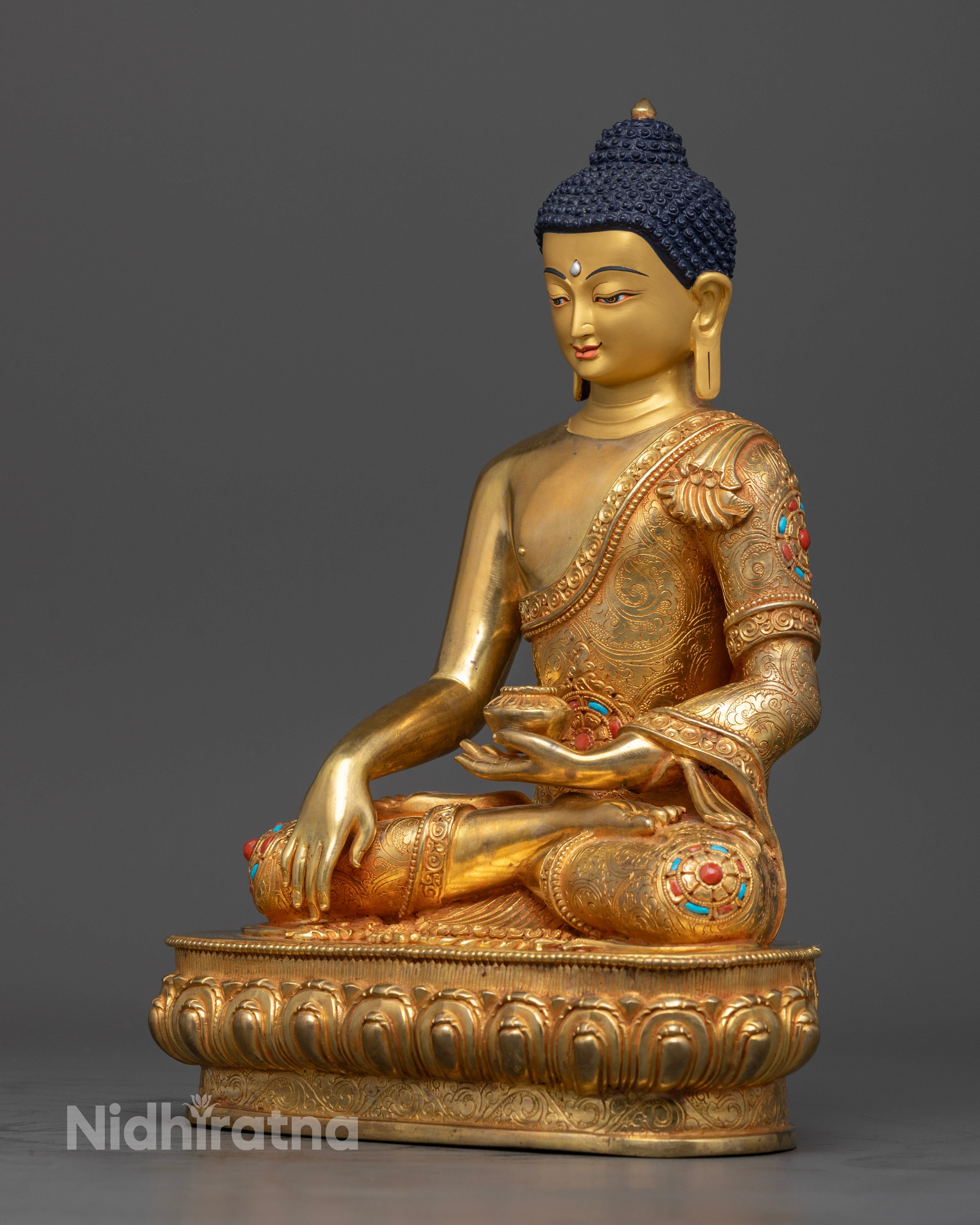Buddha Shakyamuni Statue: Handcrafted Bodhisattva of Enlightenment