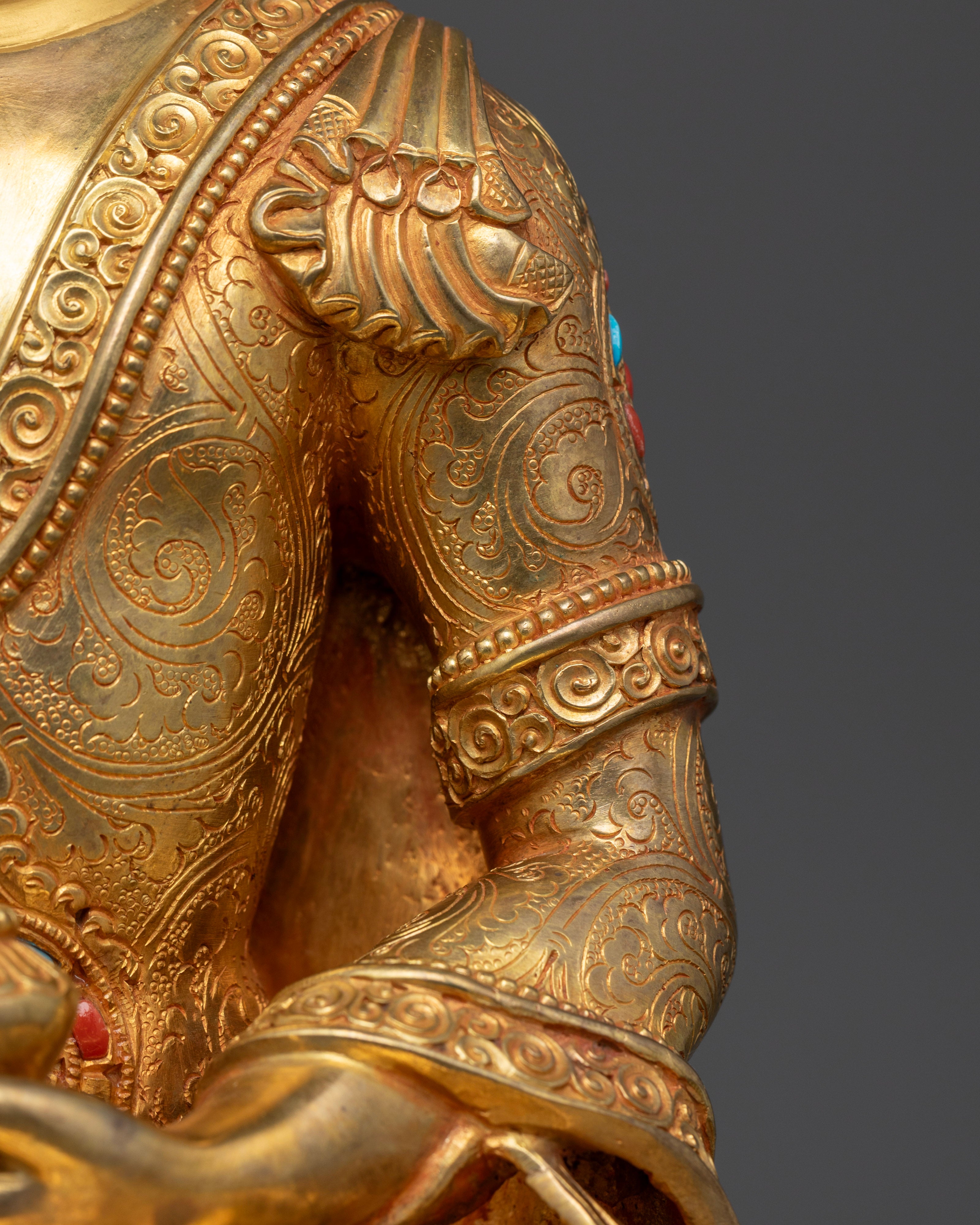 Buddha Shakyamuni Statue: Handcrafted Bodhisattva of Enlightenment