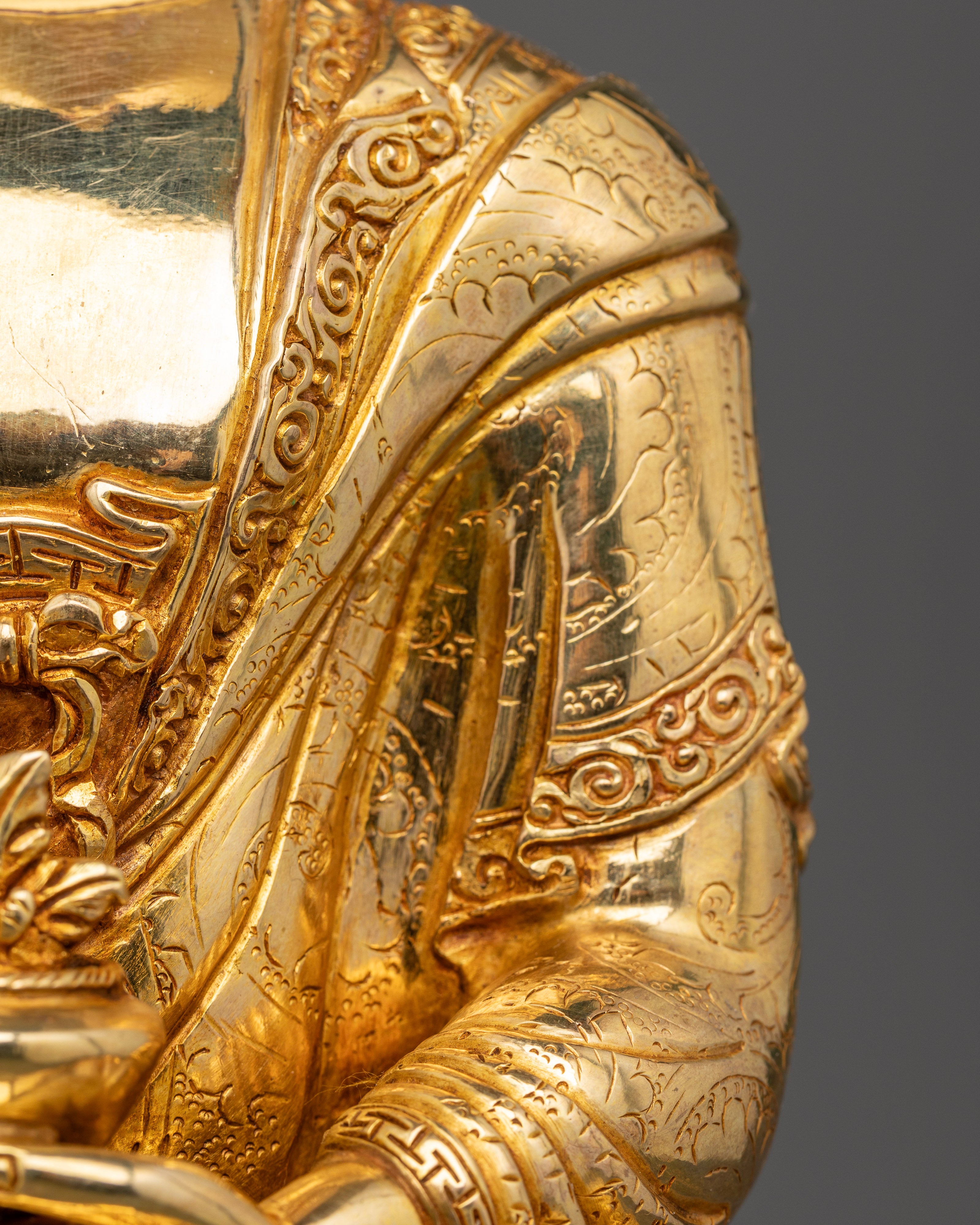 Medicine Buddha Statue - Healing Presence for Spiritual Wellness