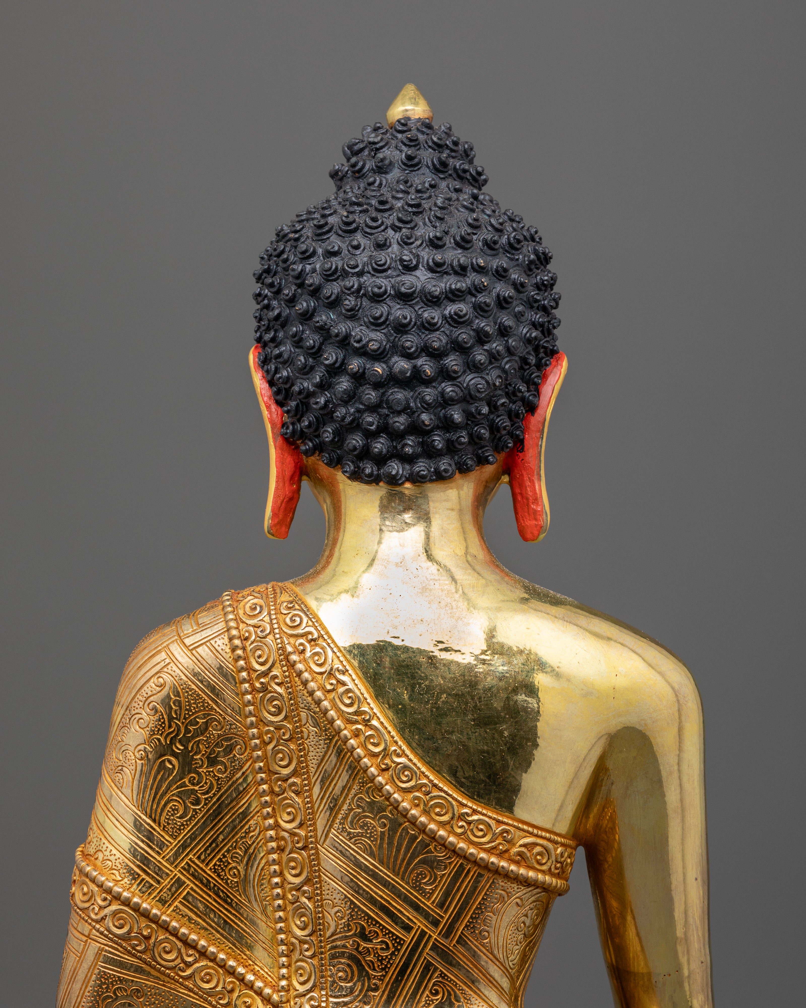 Buddha Shakyamuni: Sacred Symbols of Peace and Mindfulness