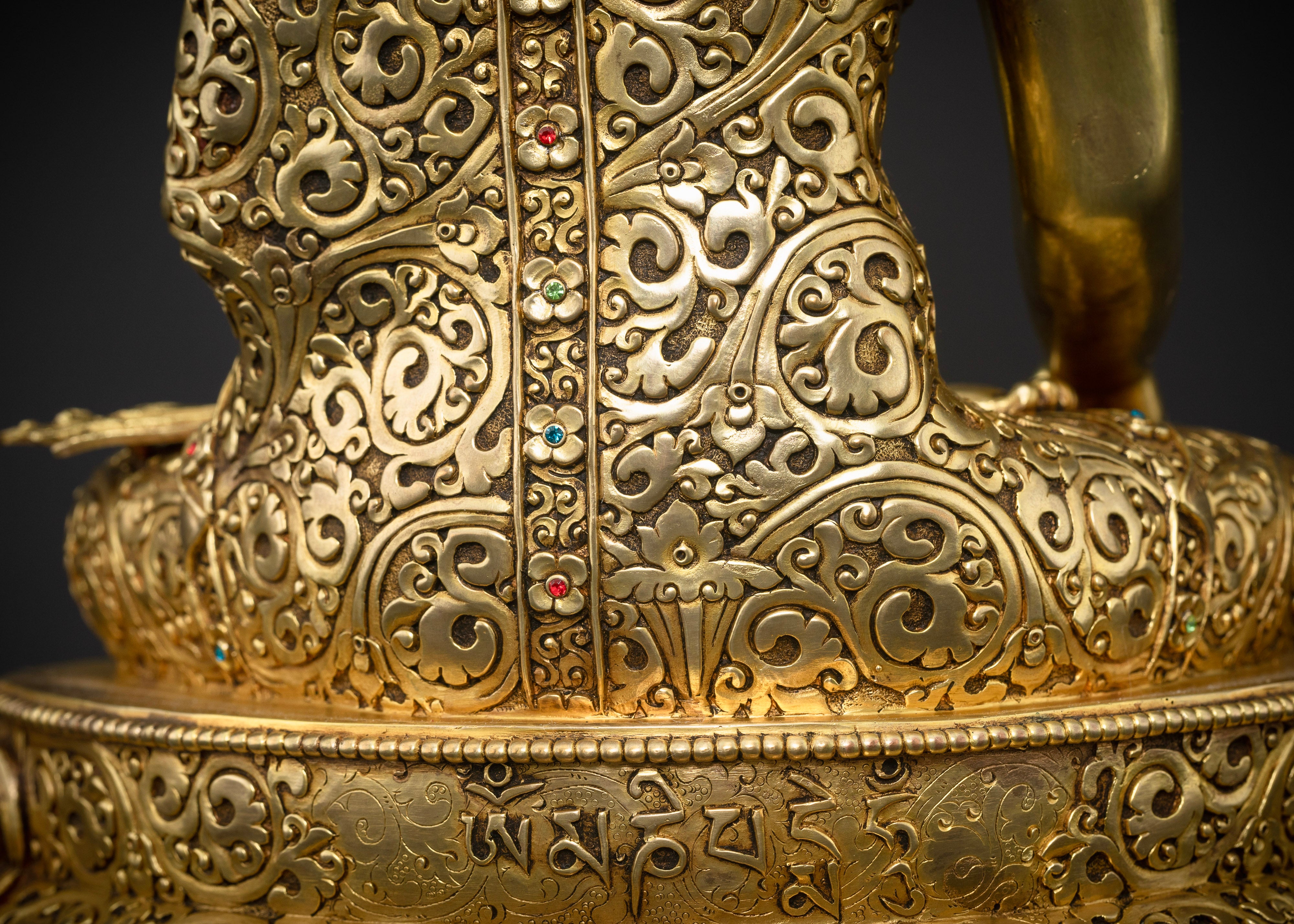 Shakyamuni Buddha Statue: An Iconographic Exploration