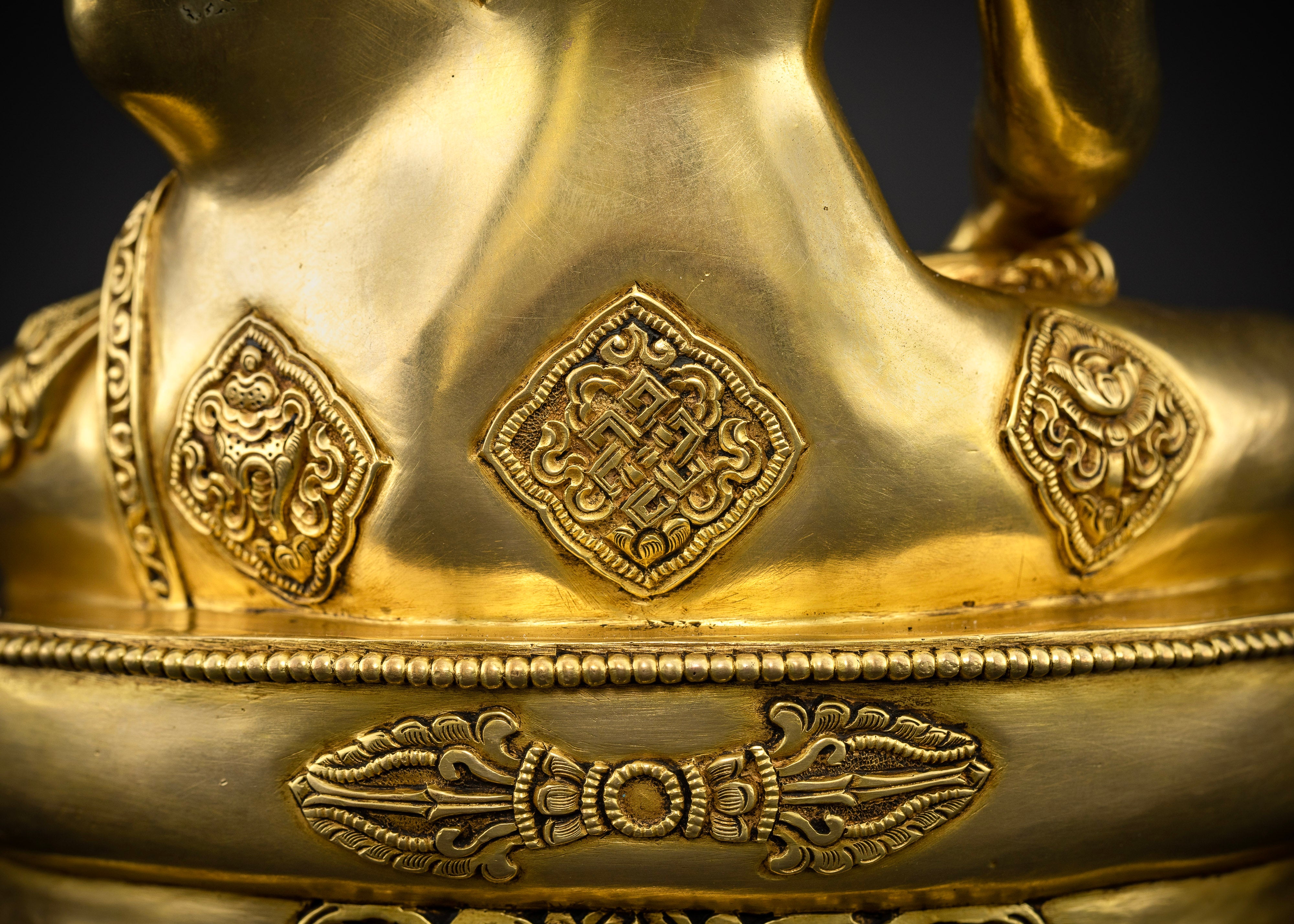 Gautam Buddha Statue : Traditional Shakyamuni Buddha Sculpture