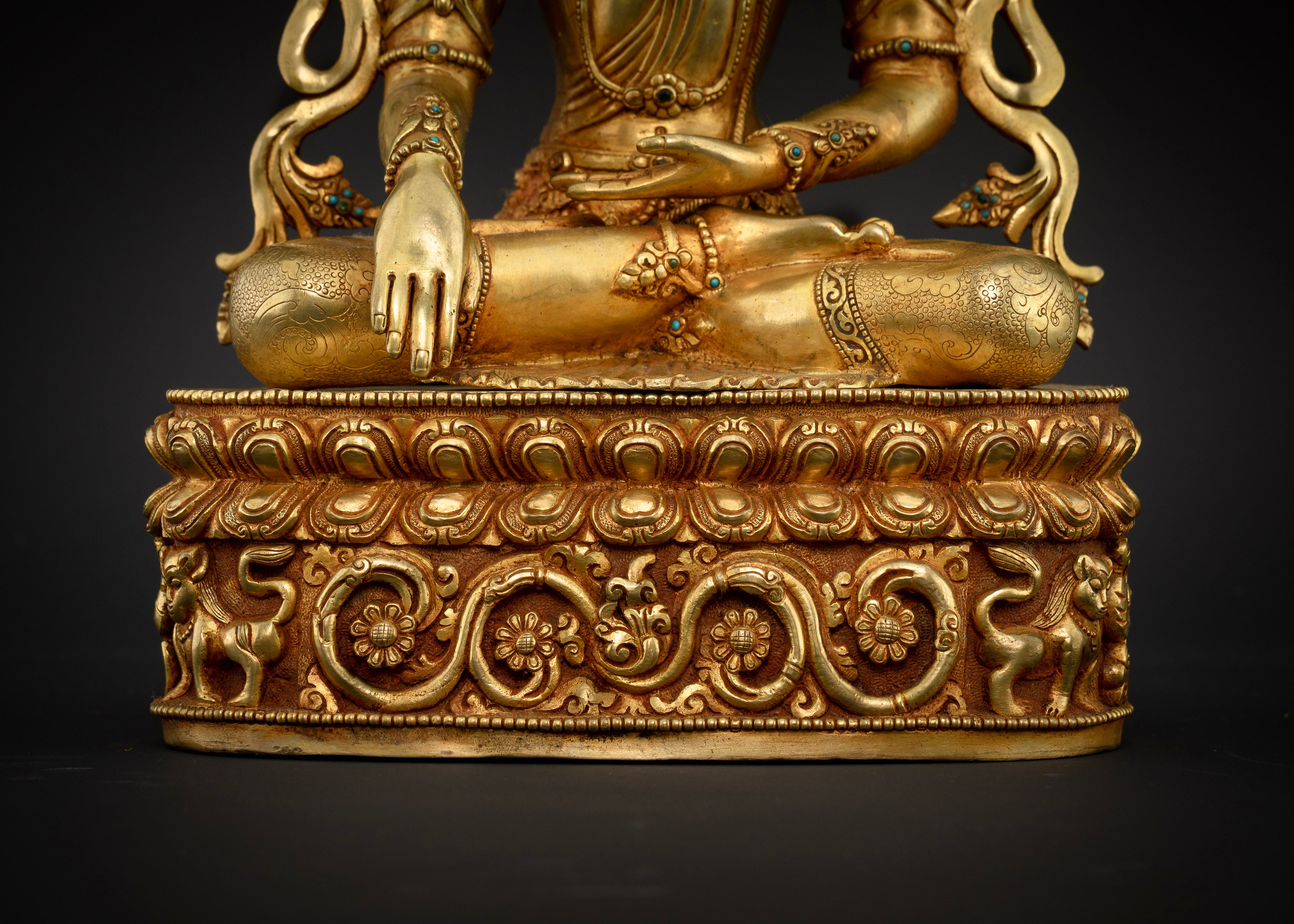 Radiant Shakyamuni Buddha Statue For Religious Altars