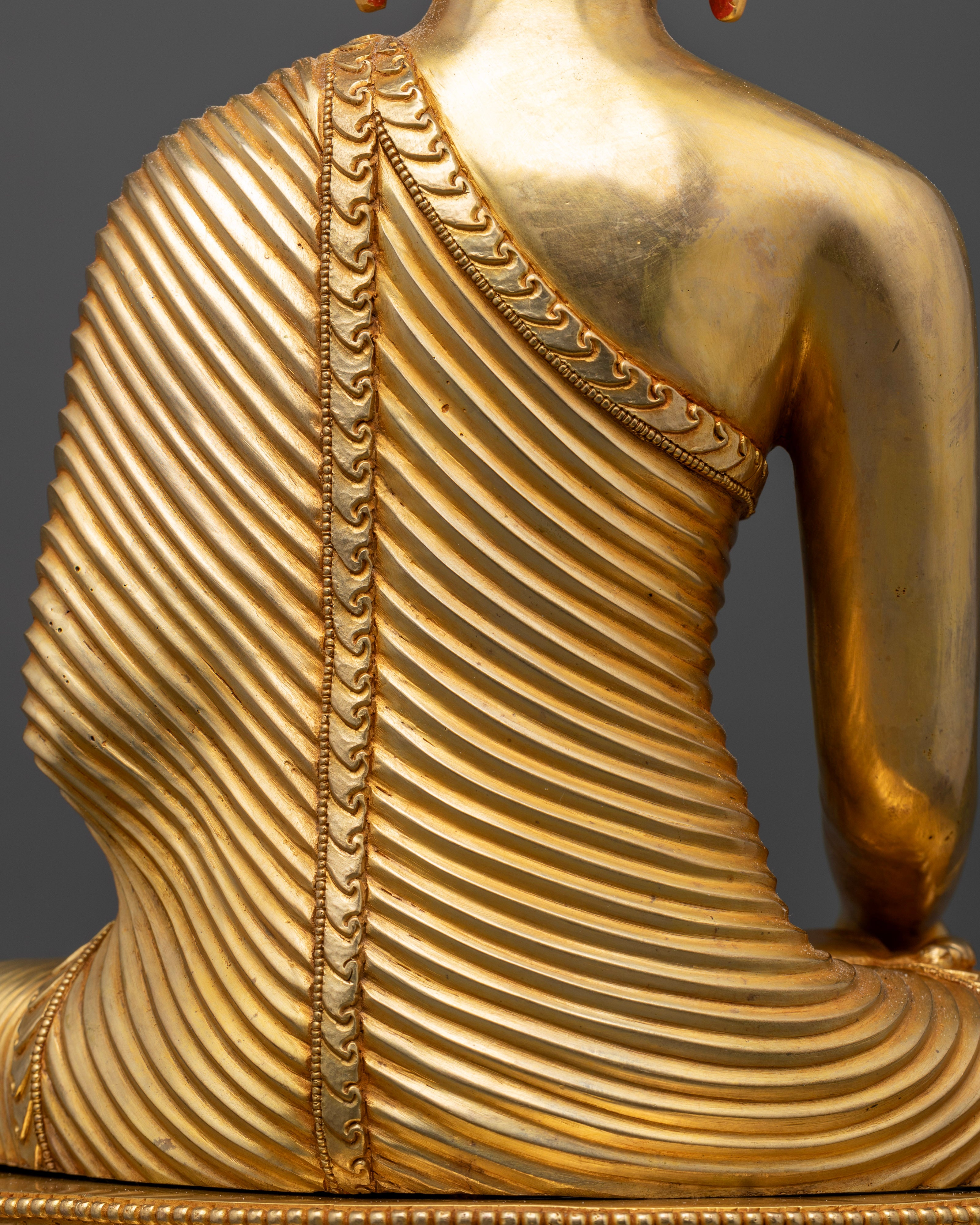 Beautifully Detailed Shakyamuni Buddha Statue: A Collector’s Dream